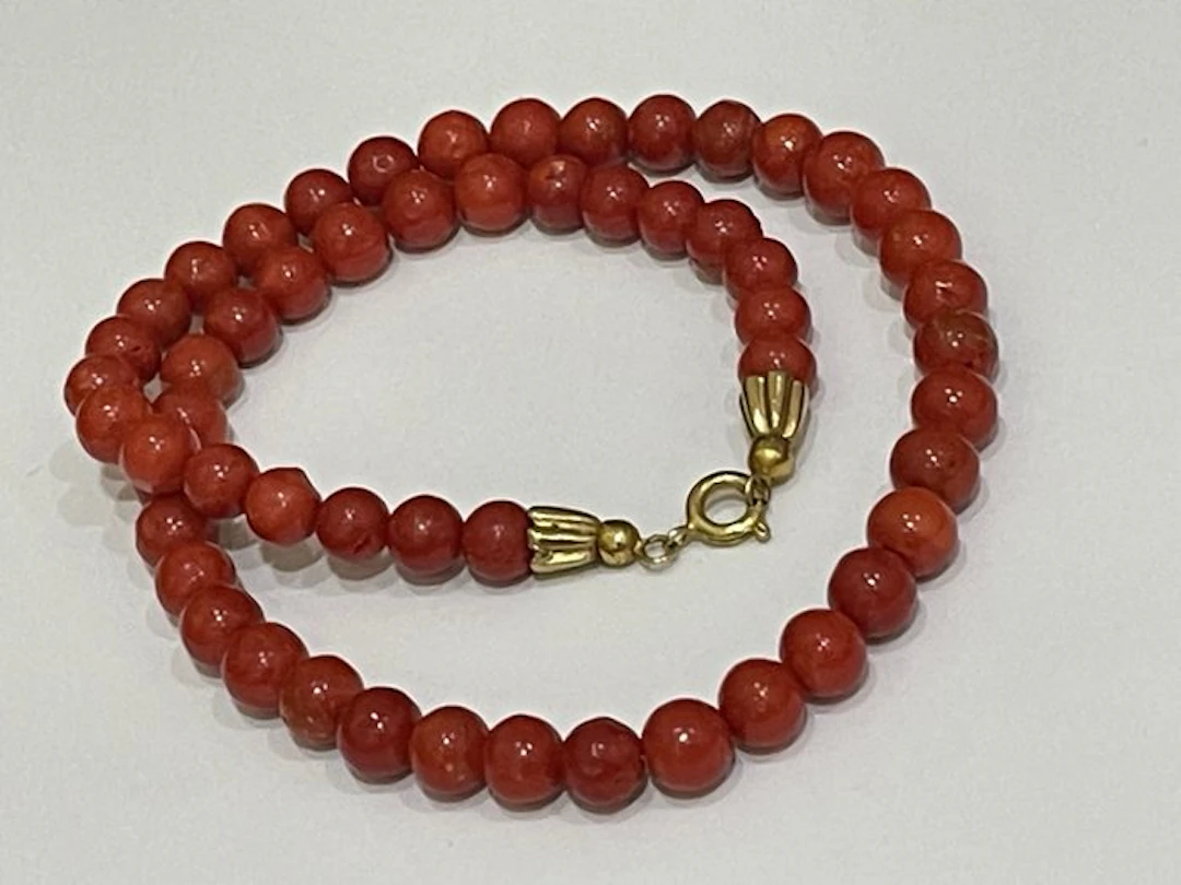 Blood-red coral necklace - Necklace - coral necklace