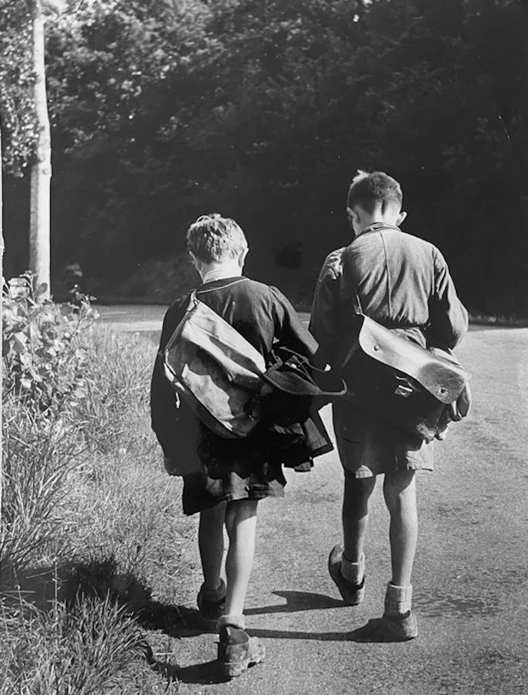 Jean Ribière (1922–1989). - Les petits écoliers en sabots, Aveyron
