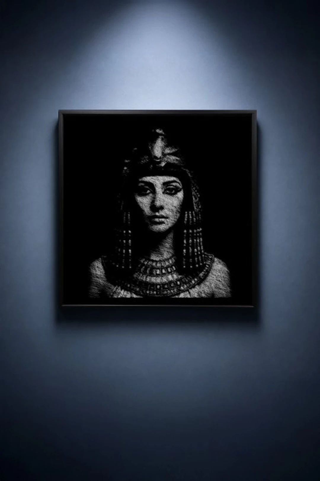 Tijs Dragtsma (1992) - Cleopatra's Collar of Light