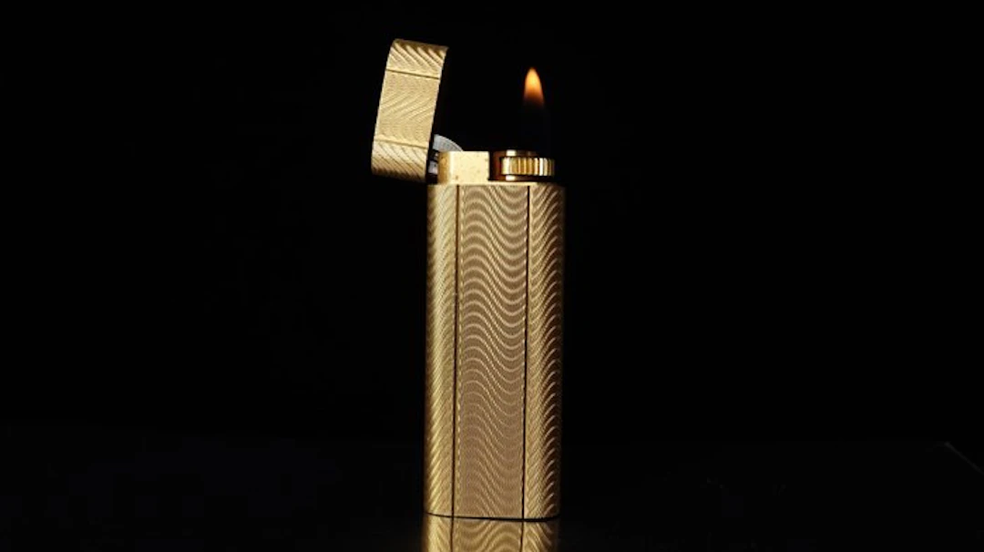 Cartier - Moire Pattern Vintage gas Lighter - Lighter - Gold plated