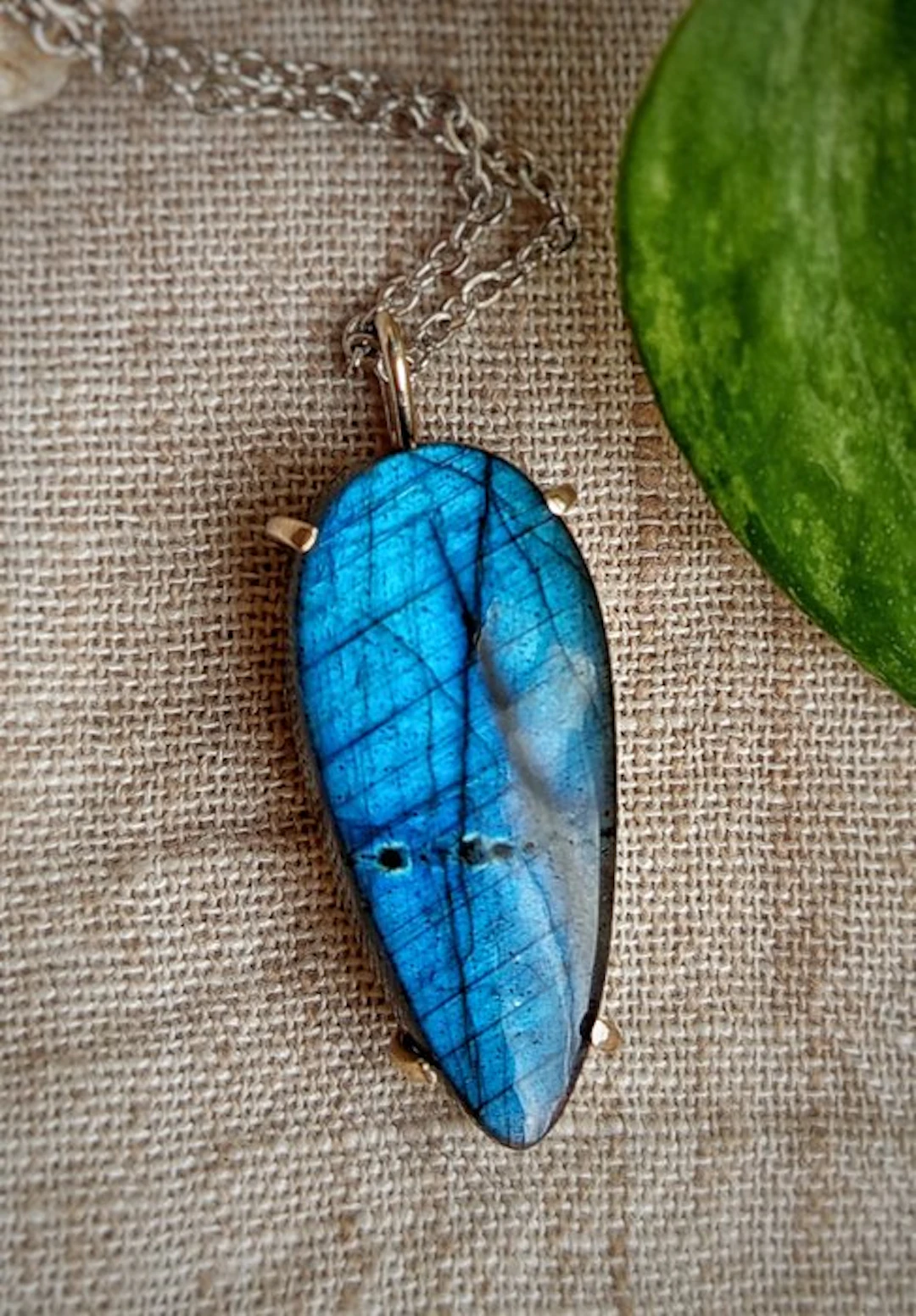 Handmade jewelry 'Maui' in 925 sterling silver with blue labradorite