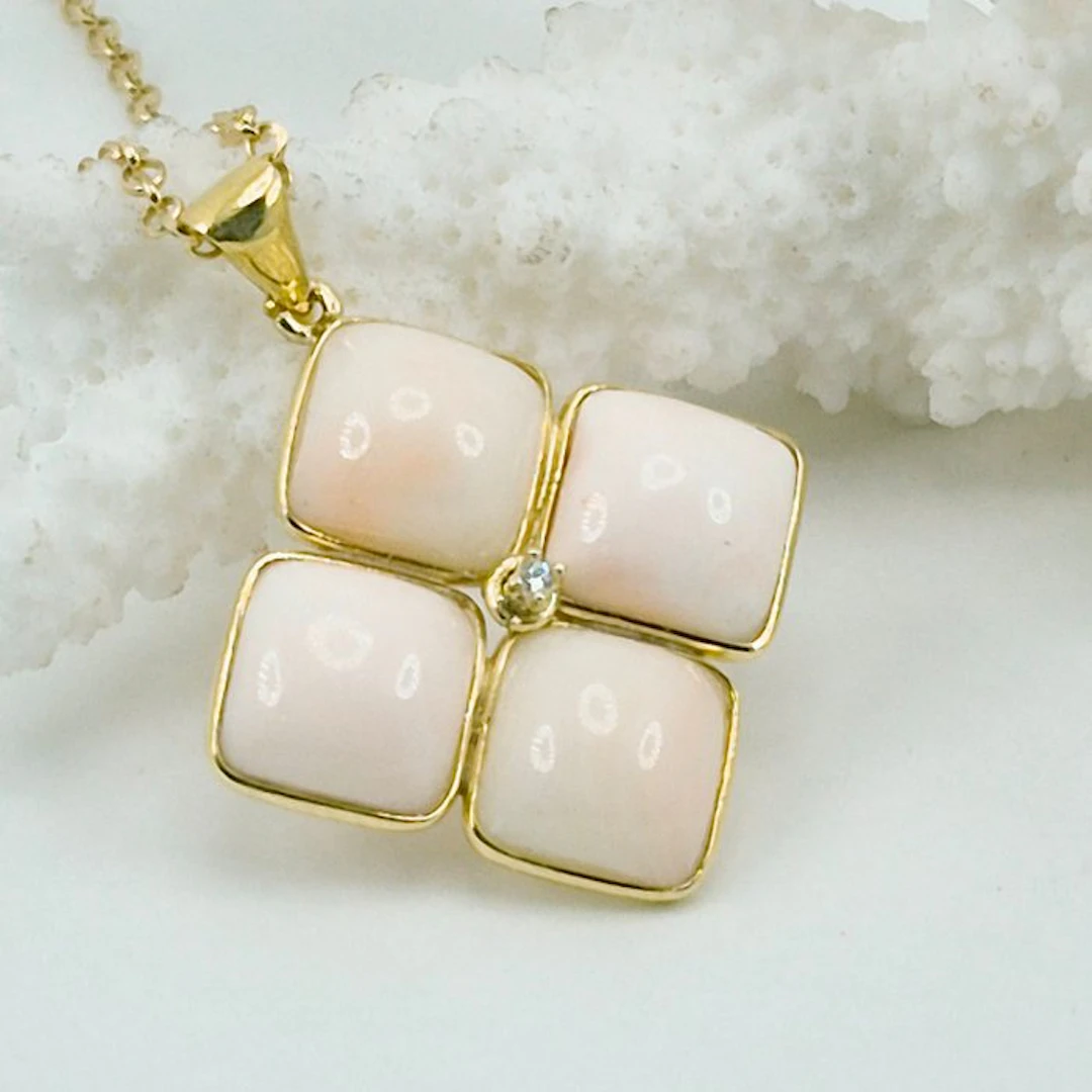 Coral - Silver, Gold-plated - Necklace with pendant - PINK CORAL