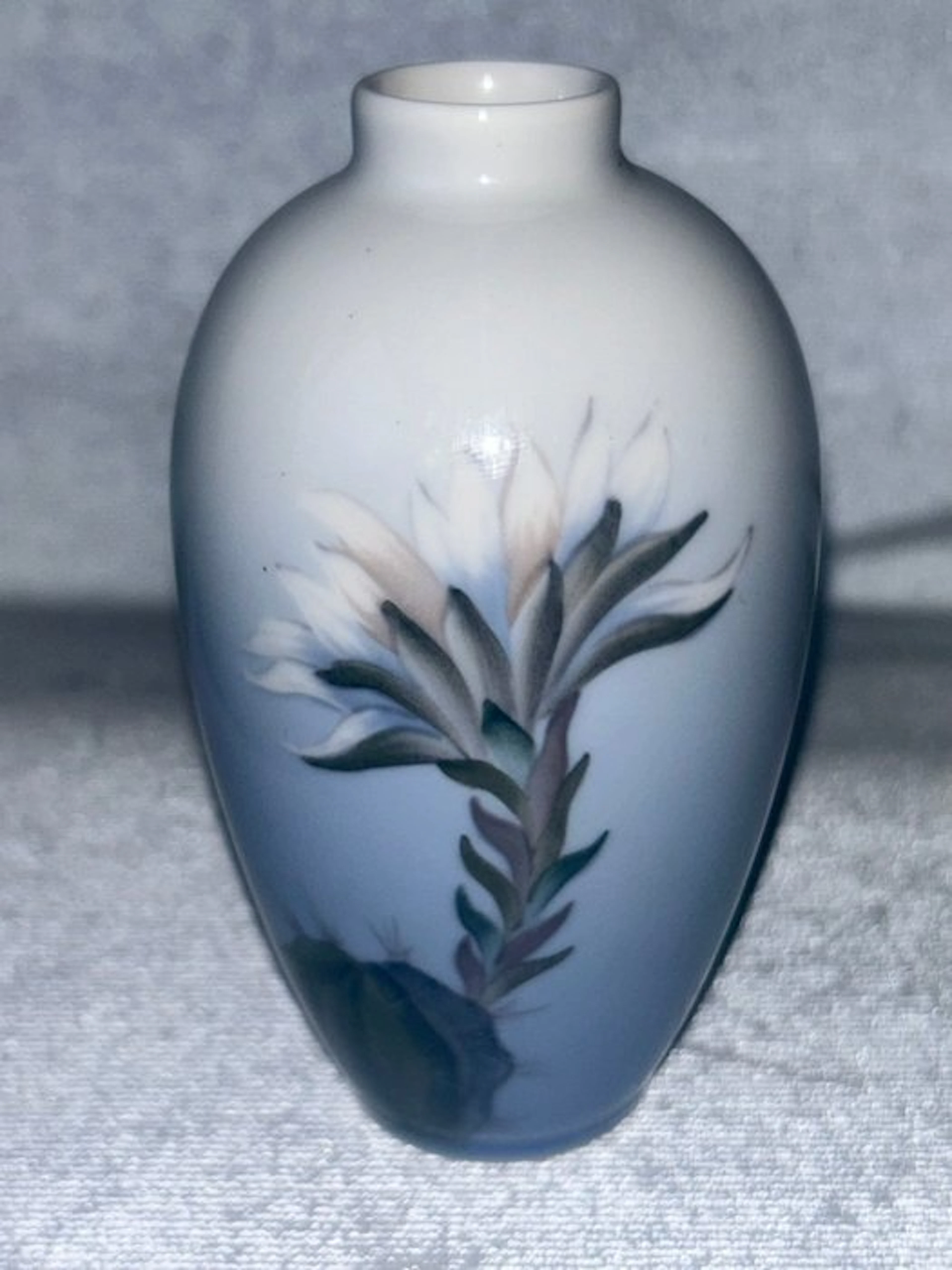 Royal Copenhagen - Ikebana vase - 2672 47-5 - Porcelain - Blooming