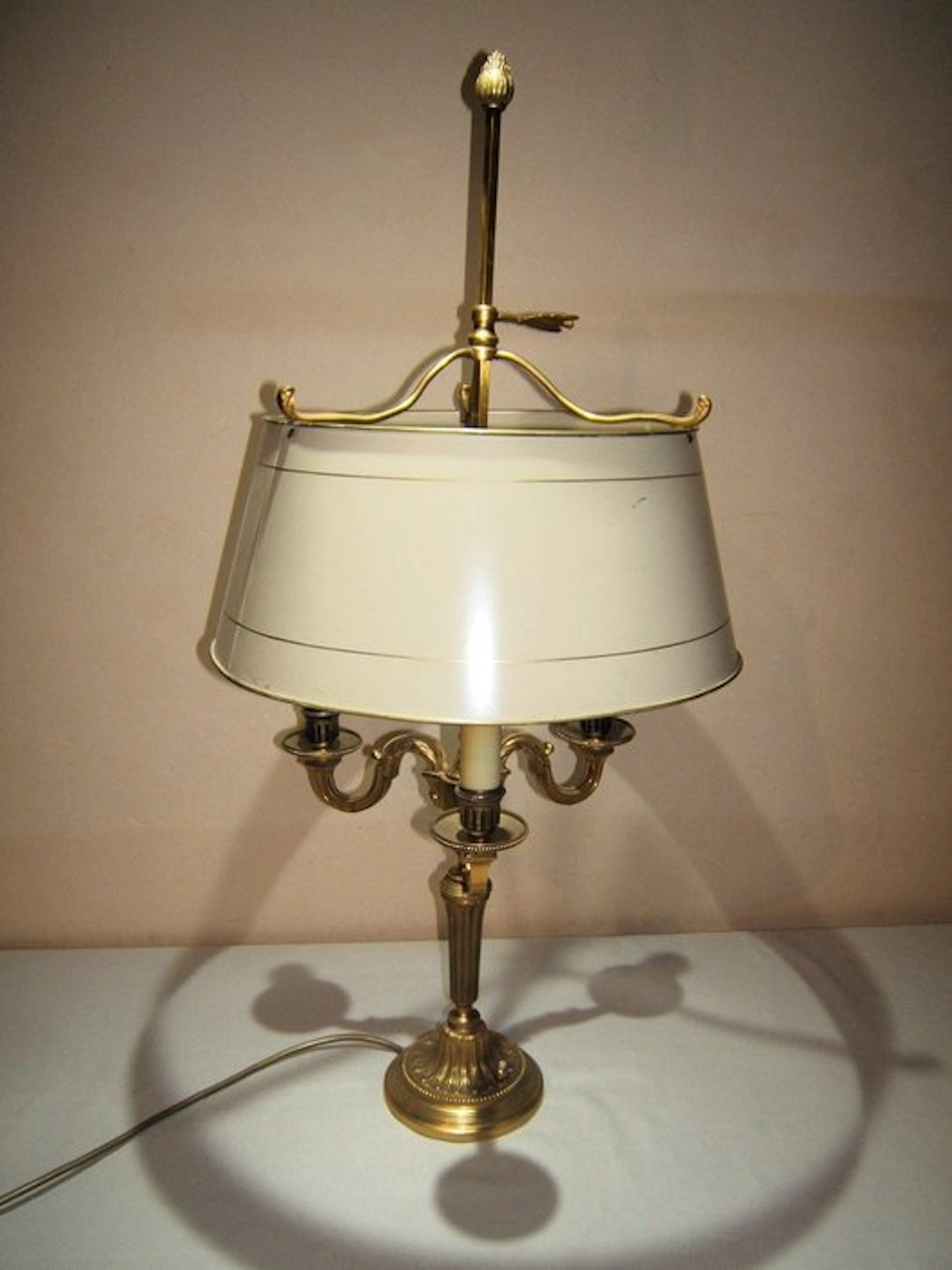 Een fraaie Bouillotte lamp - Bouilotte lamp - Bronze, Brass