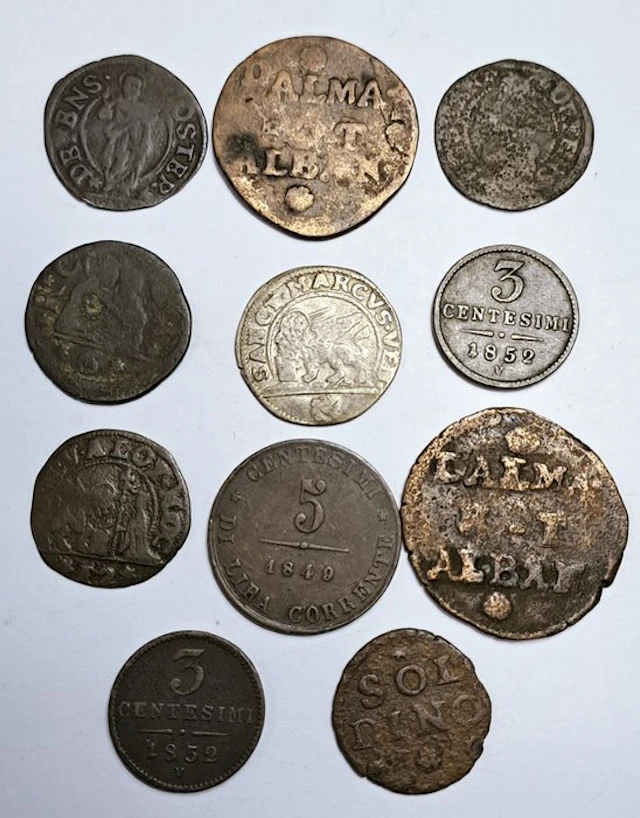 Italy. valori differenti anni differenti (No reserve price)