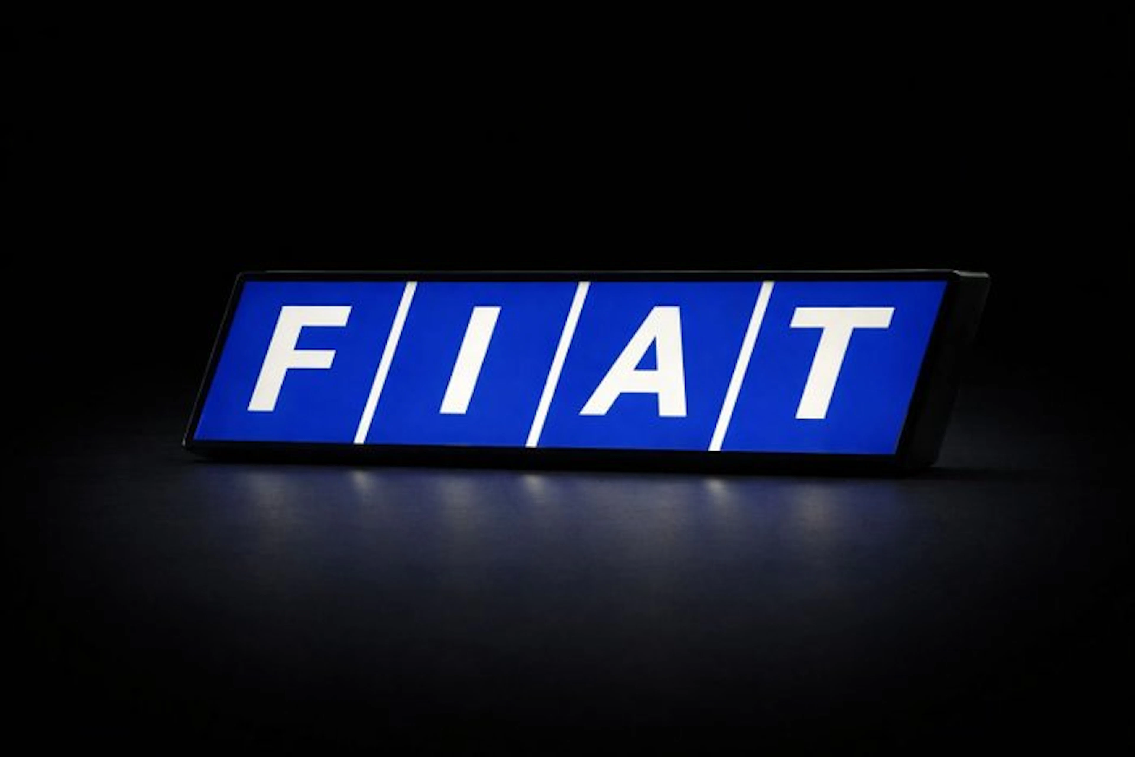 Table lamp - Plastic - FIAT