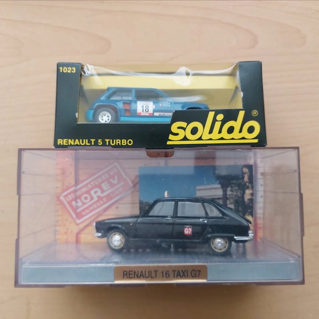 Norev, Solido 1:43 - Model car (2) - Renault 16 Taxi G7 en Renault 5 GT Turbo