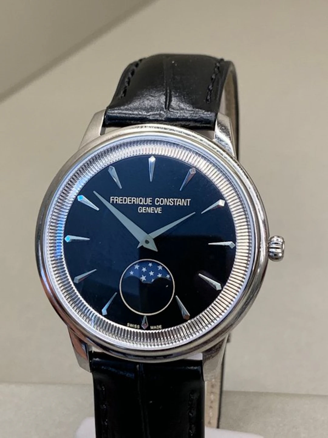 Frédérique Constant - Classics Moneta Moonphase quarzo...