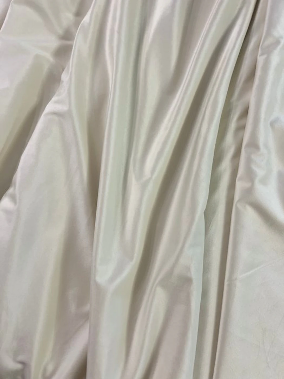 Luminous upholstery velvet - cream white - Textile - 300 cm - 280 cm
