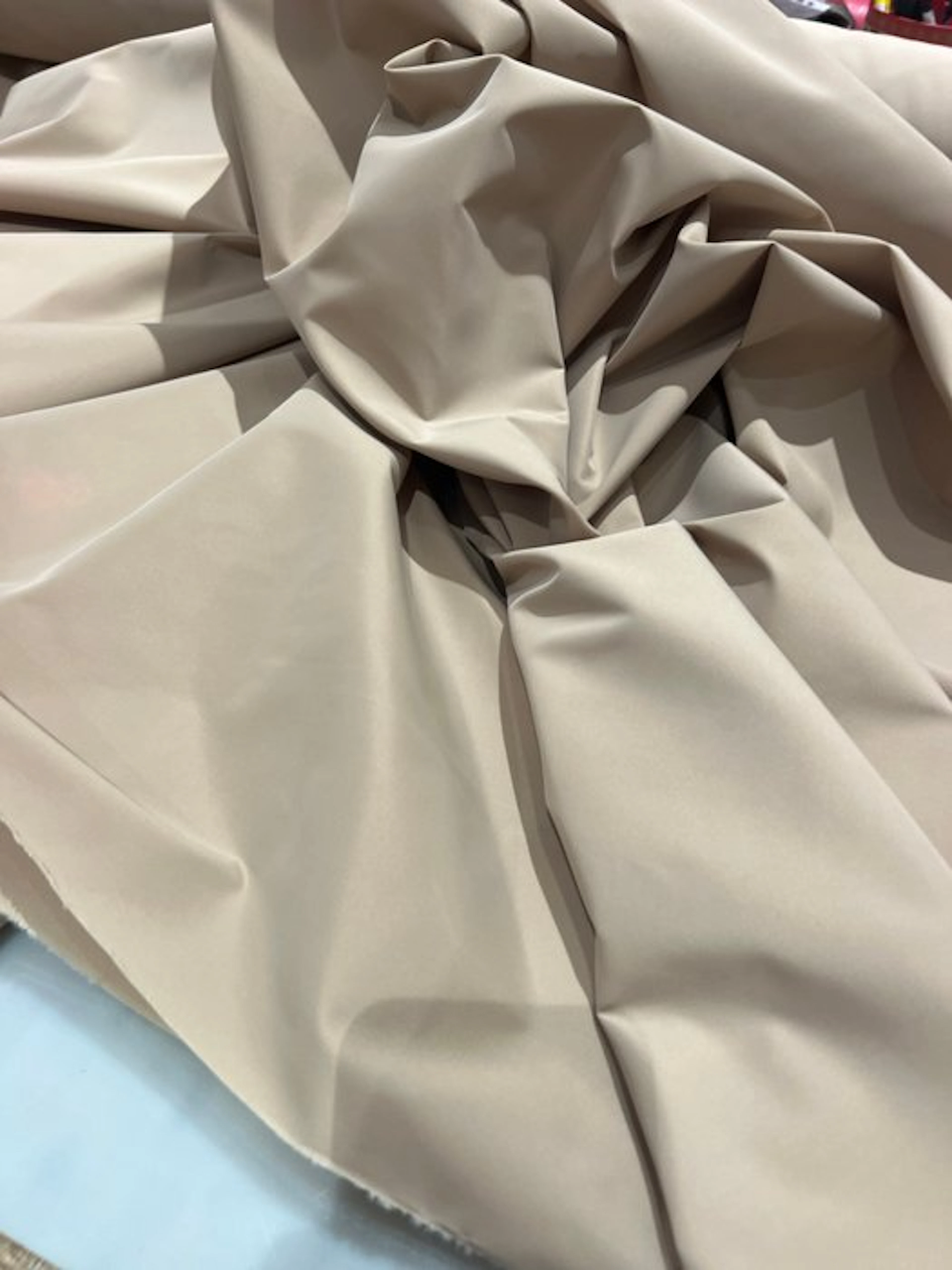 tafftas no fire trevira cs 900 x 310 - Adore - Textile - 900 cm - 310 cm