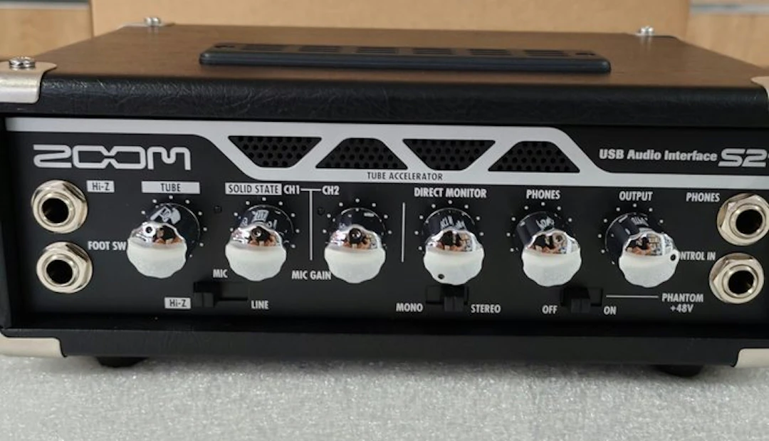 Zoom - Number of items: 1 - Guitar amplifier (No reserve price)