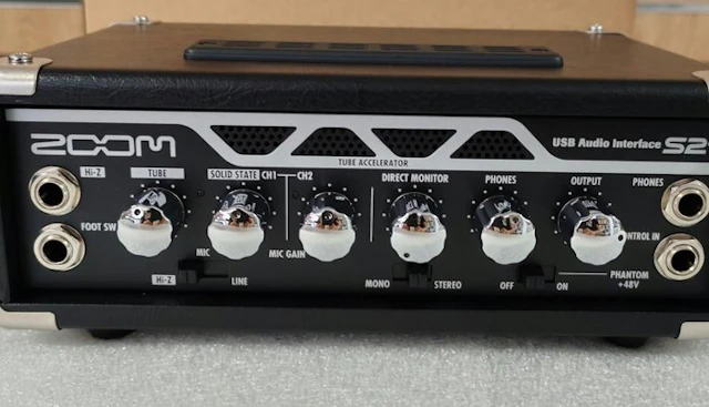 Zoom - Number of items: 1 - Guitar amplifier (No reserve price)