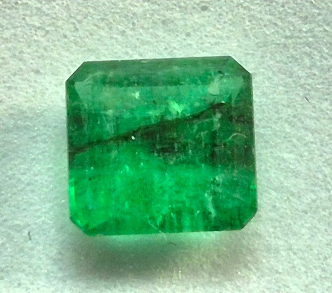 No reserve price - 1 pcs Green Emerald - 2.16 ct...