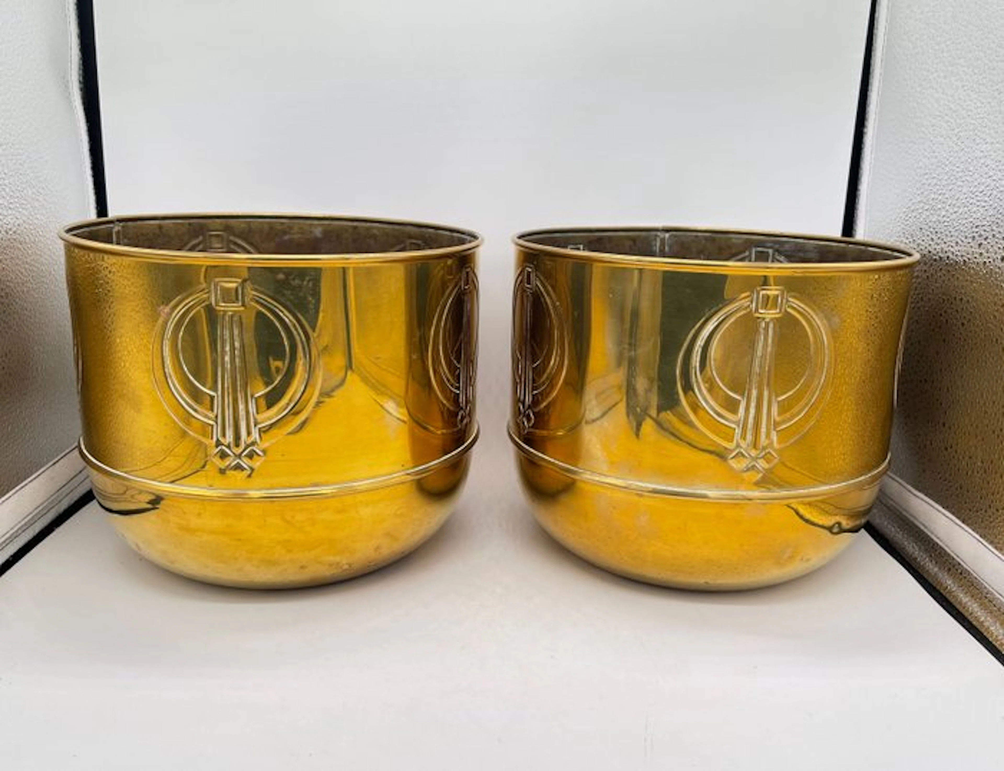Flower pot (2) - Brass - Large Jugendstil planter