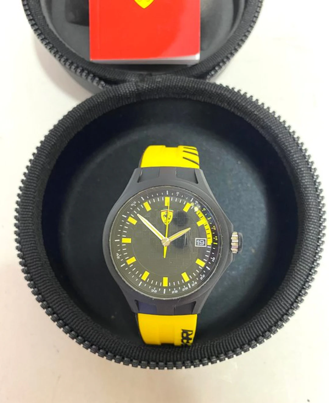 Clock - Ferrari