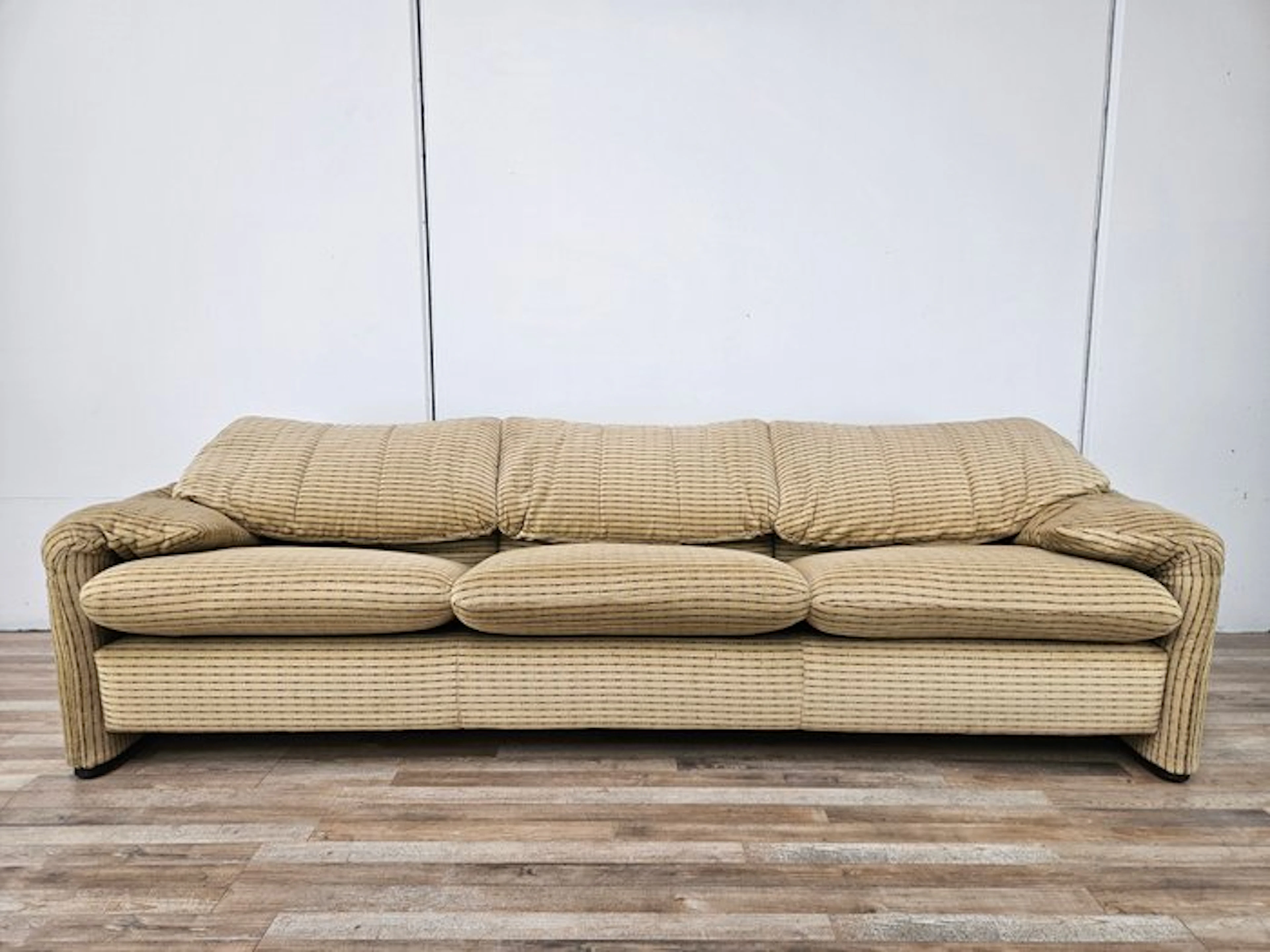 Cassina - Vico Magistretti - Sofa - Three-seater...