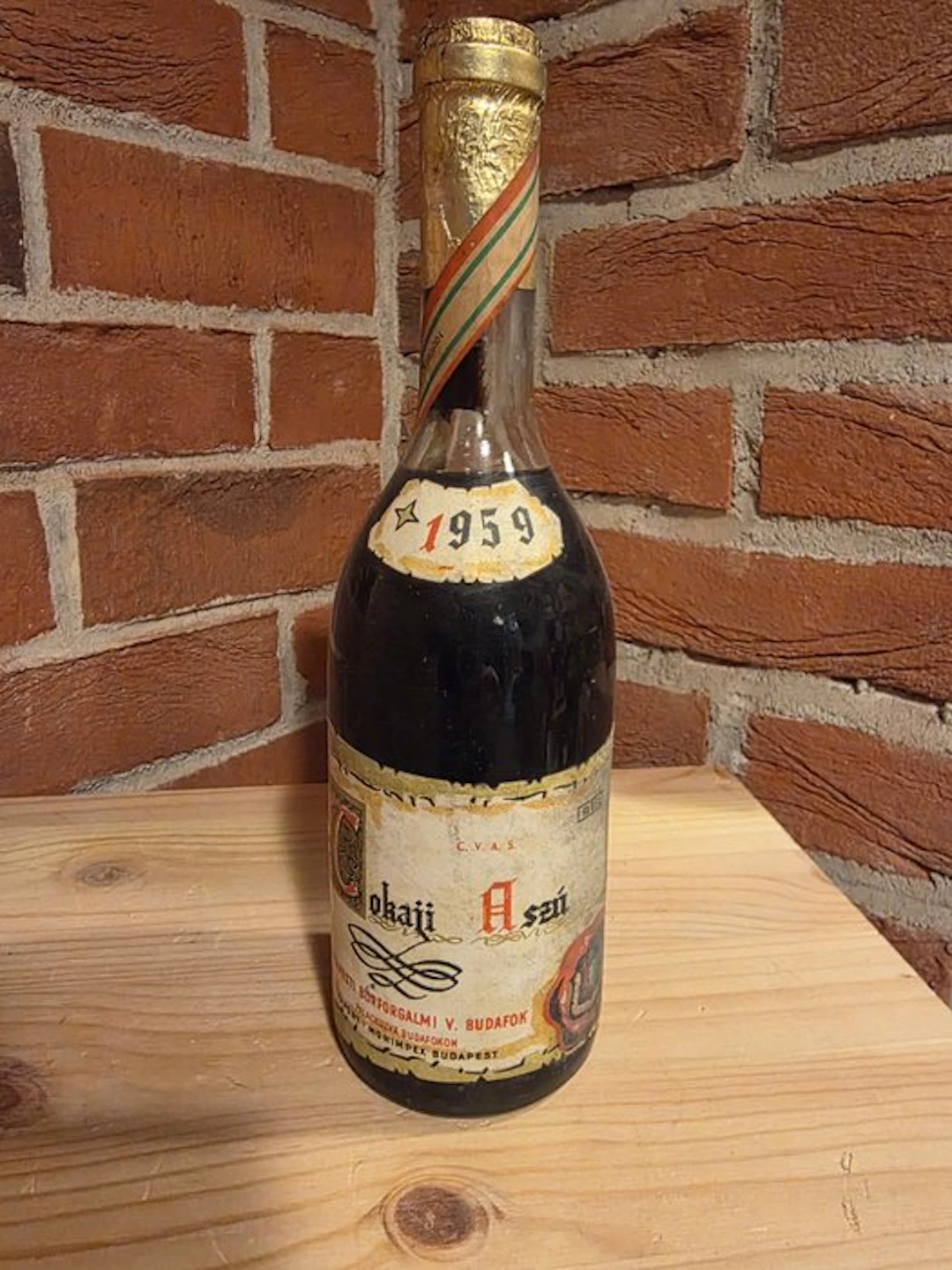 1959 V. Budafok Hungary V. Budafok - Tokaj - 1 Jennie (0.5L)