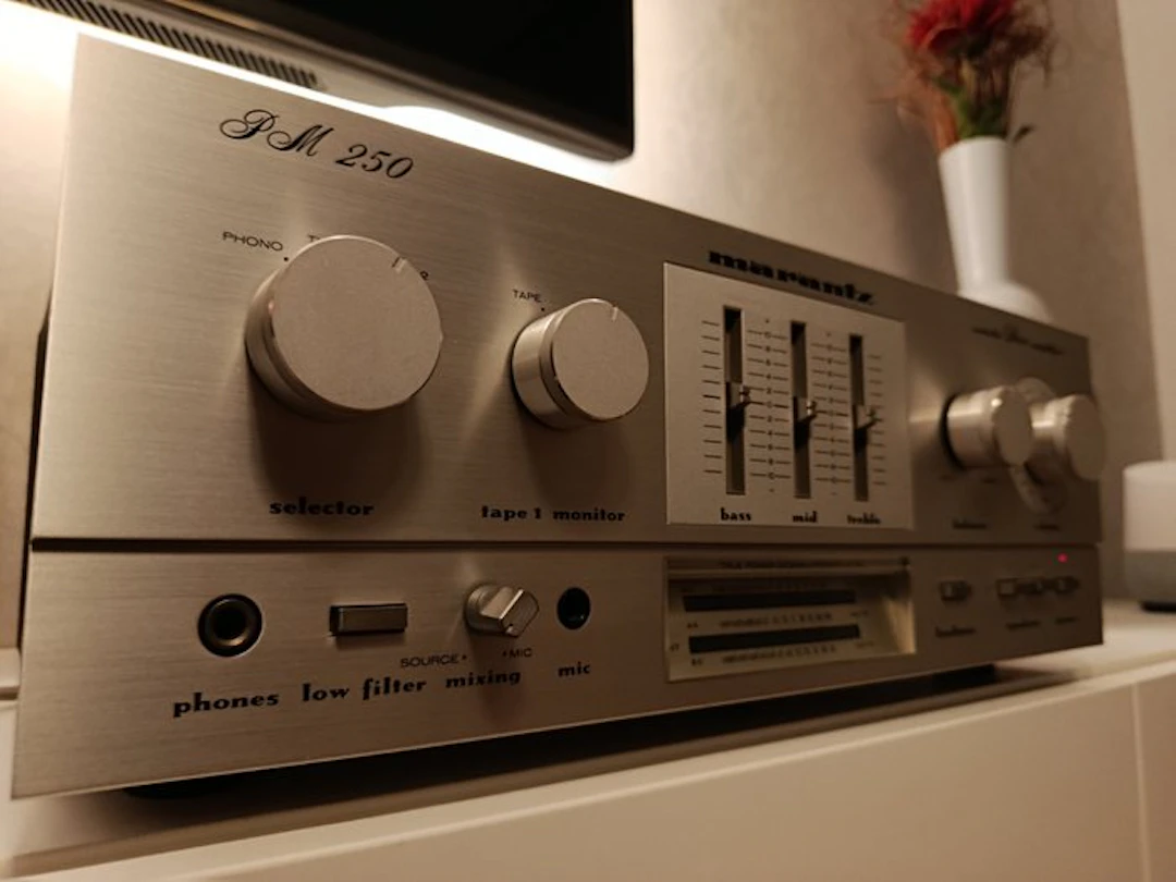 Marantz - PM 250 Solid state integrated amplifier