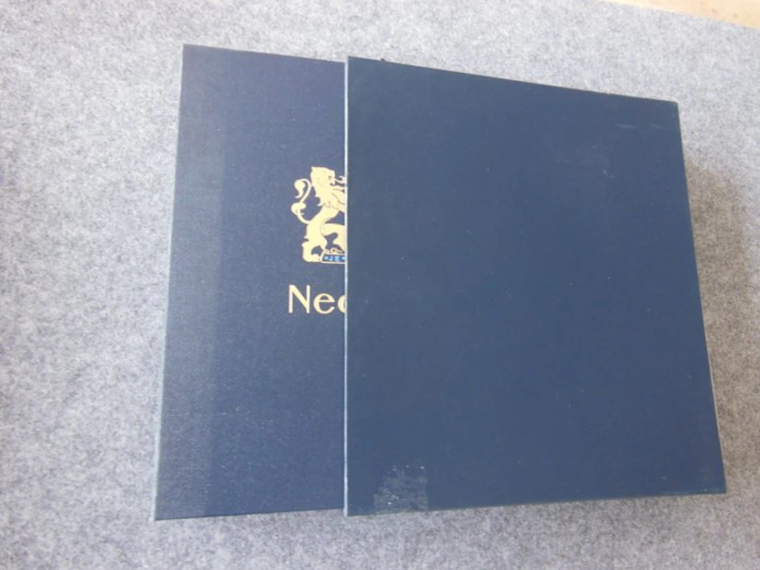 Netherlands 1912/2011 - Collection in a DAVO album with cassette