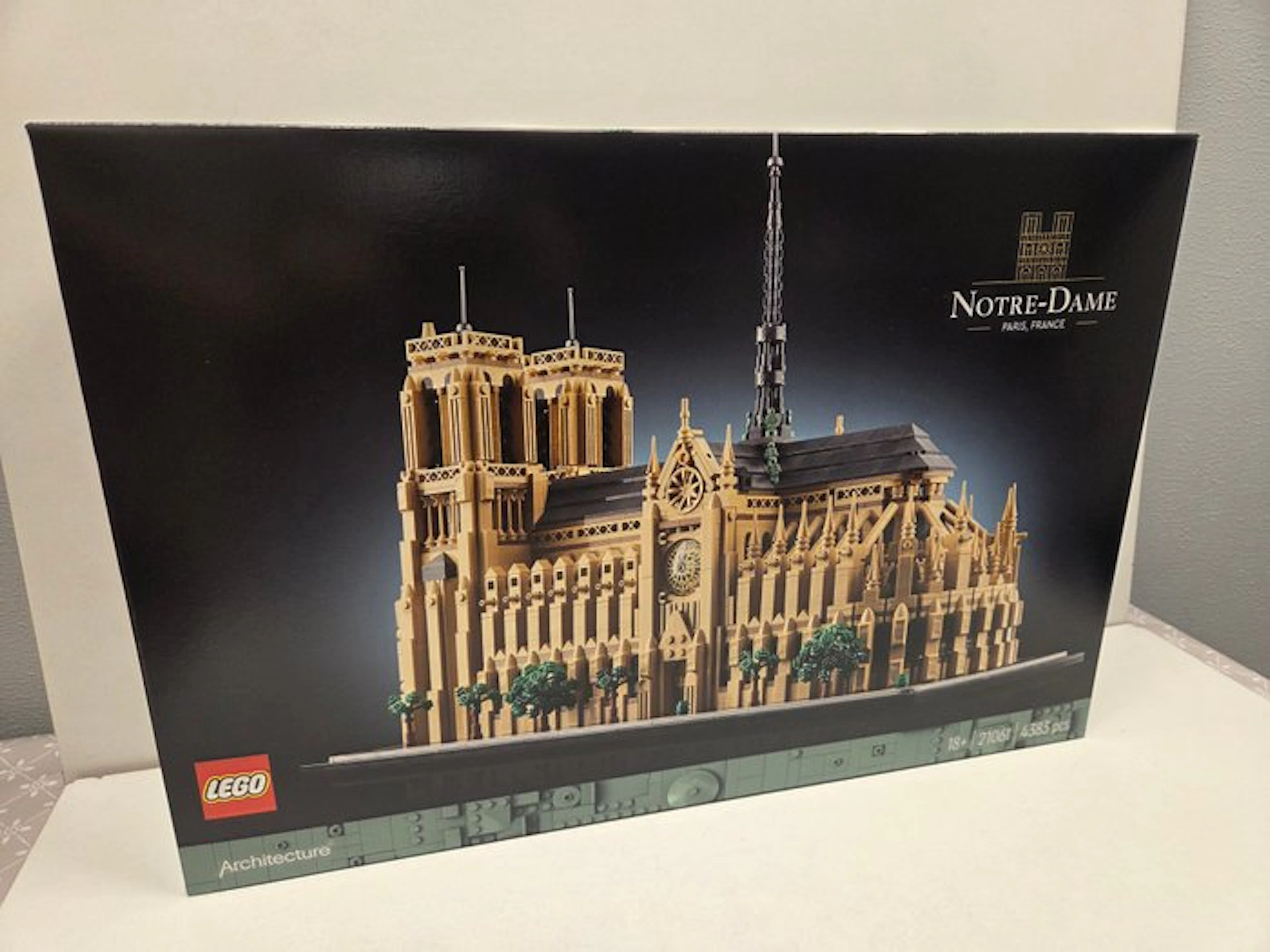 LEGO Set - 21061 - Architecture - LEGO Architecture Notre-Dame van Parijs 21061