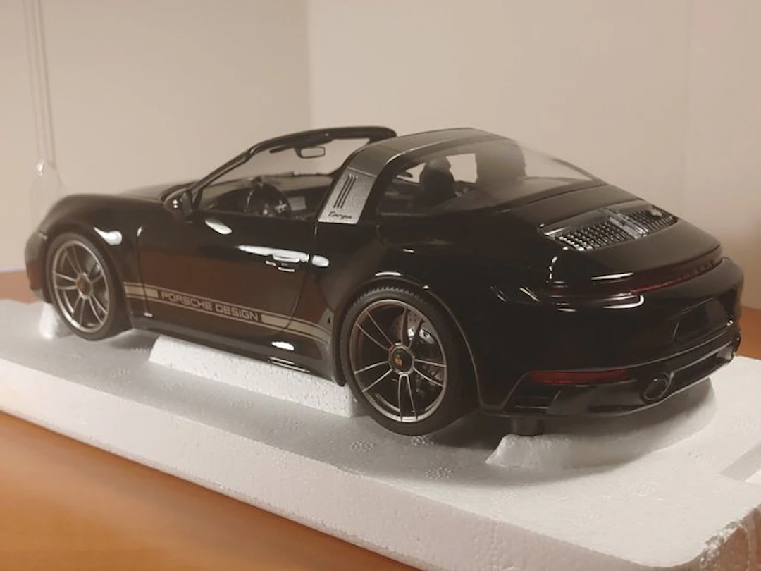 MiniChamps 1:18 - Model coupé - Porsche 911 (992) Targa 4...