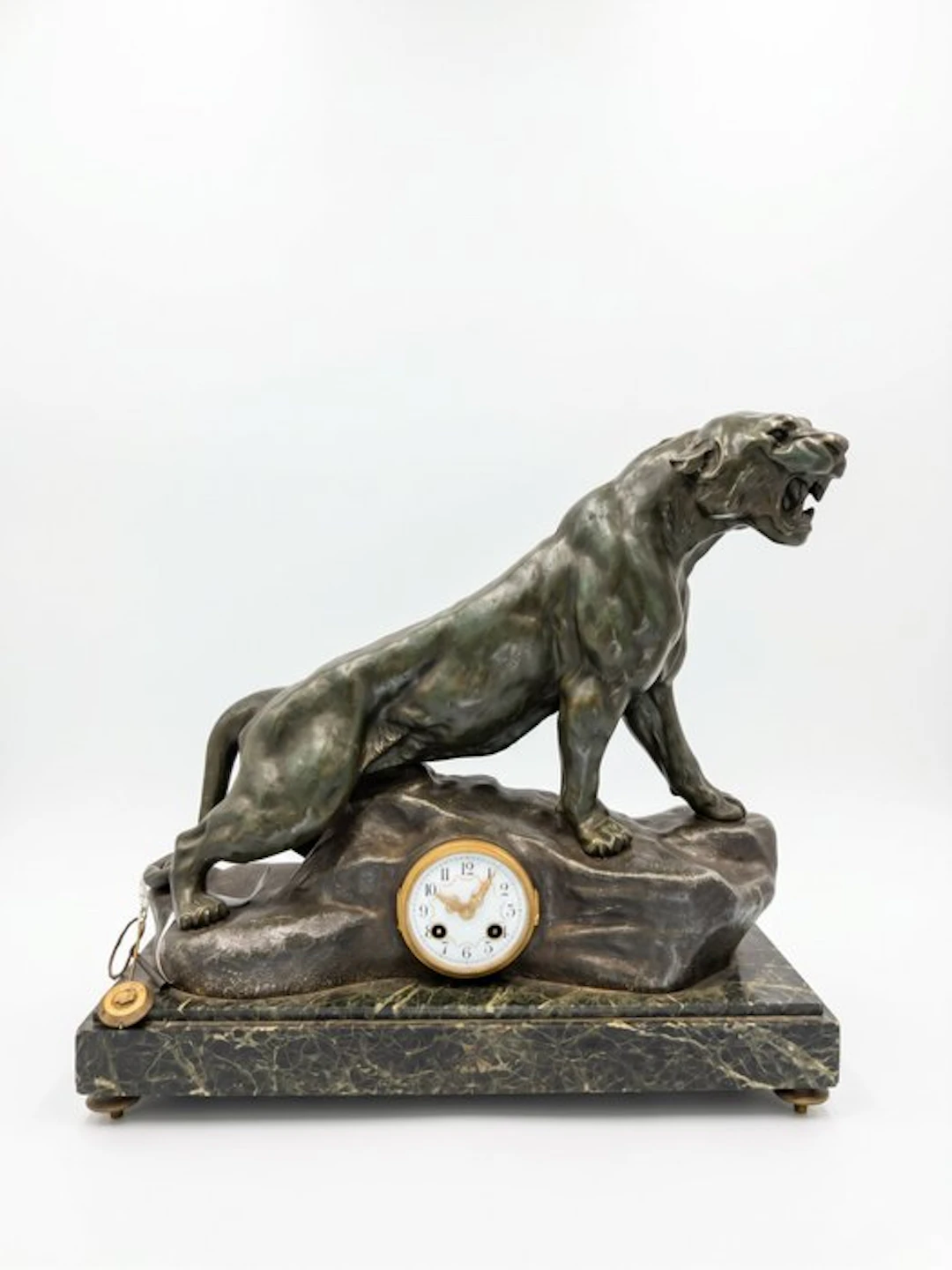 Figural mantel clock - Thomas-François Cartier - Antique Brass