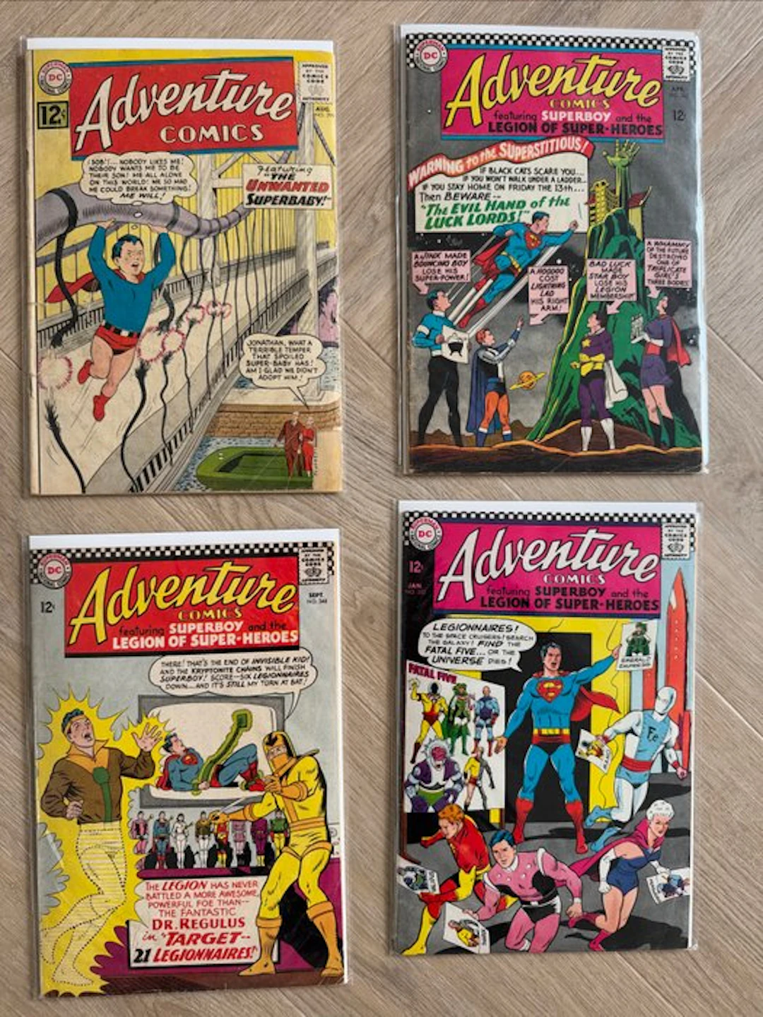 Adventure Comics - Adventure Comics - 4 Comic