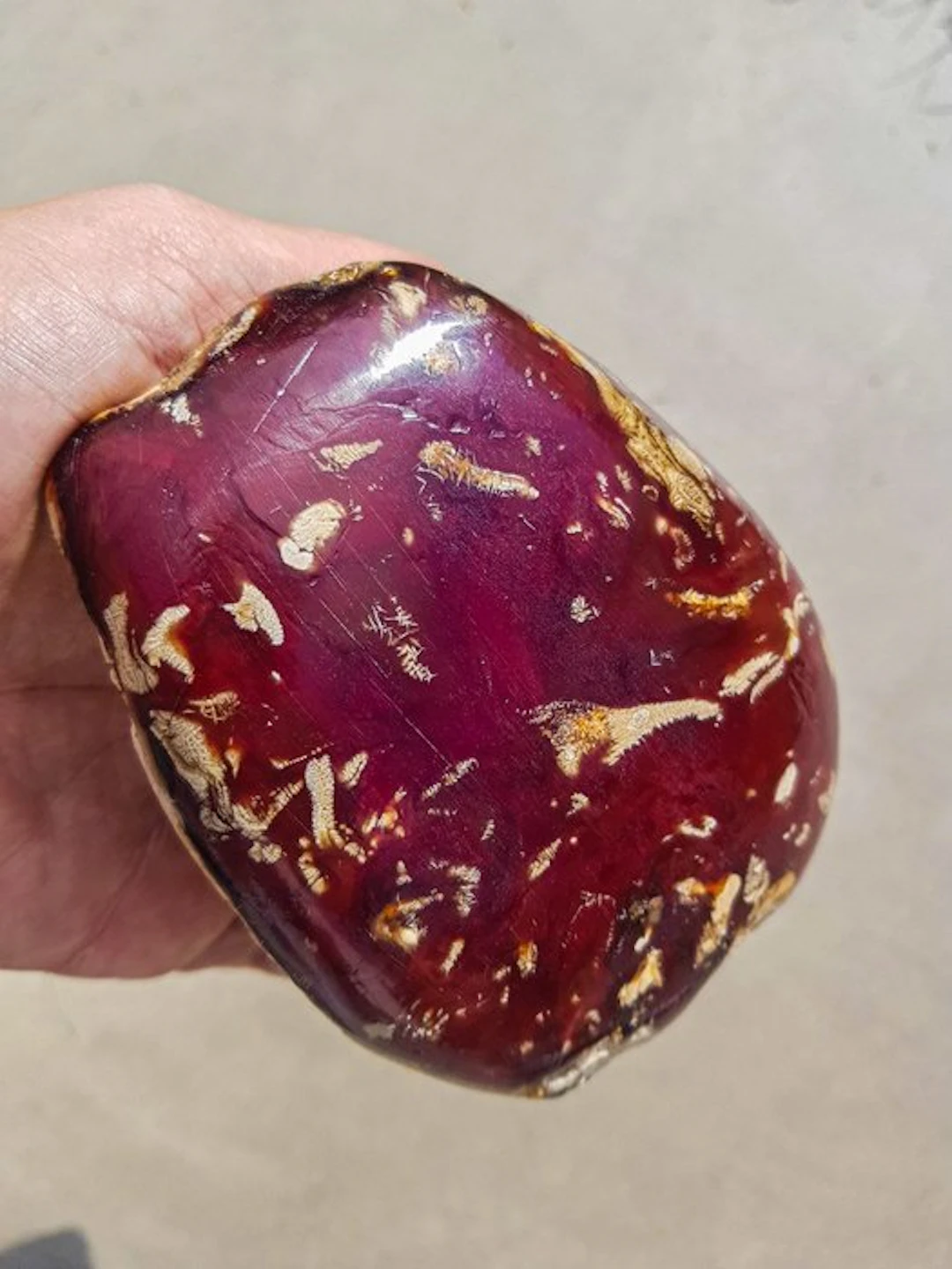 Amber - Amber - Red copal amber - 12 cm - 9.5 cm (No reserve price)
