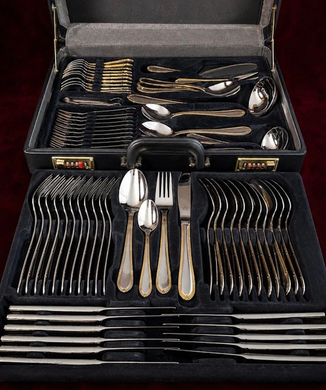 Solingen - Cutlery set for 12 (70) - Nuremberg cruciate...