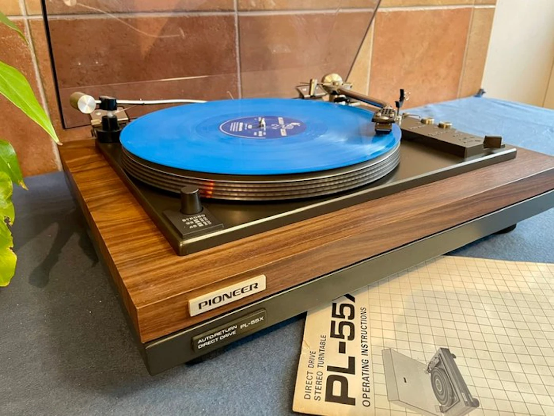Pioneer - PL-55X with Shure V15 mk3 recapped Record player