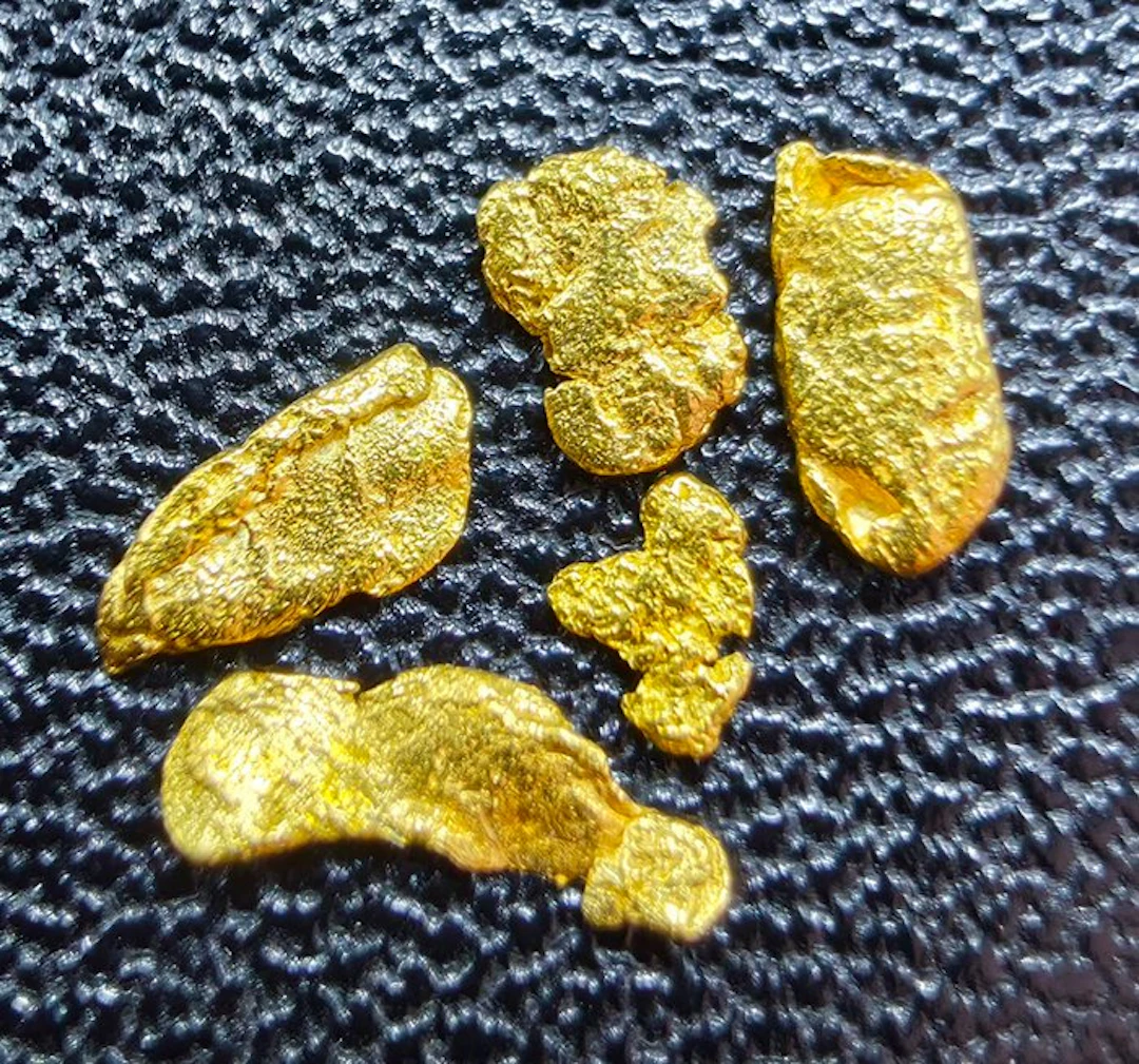 Gold Nugget- 0.3 g - (5)