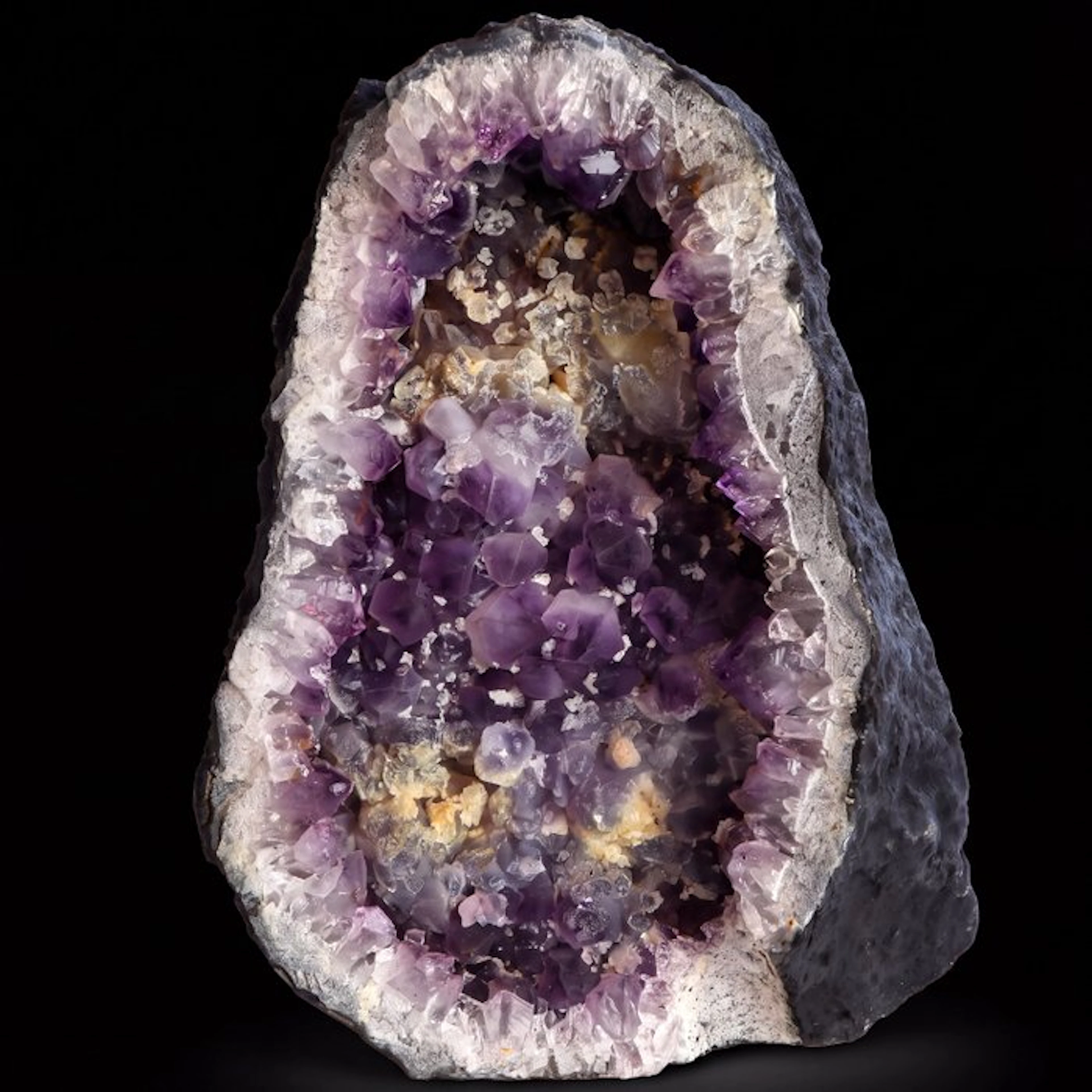 Rainbow Amethyst - Geode - 30x23x16 cm- 11.1 kg