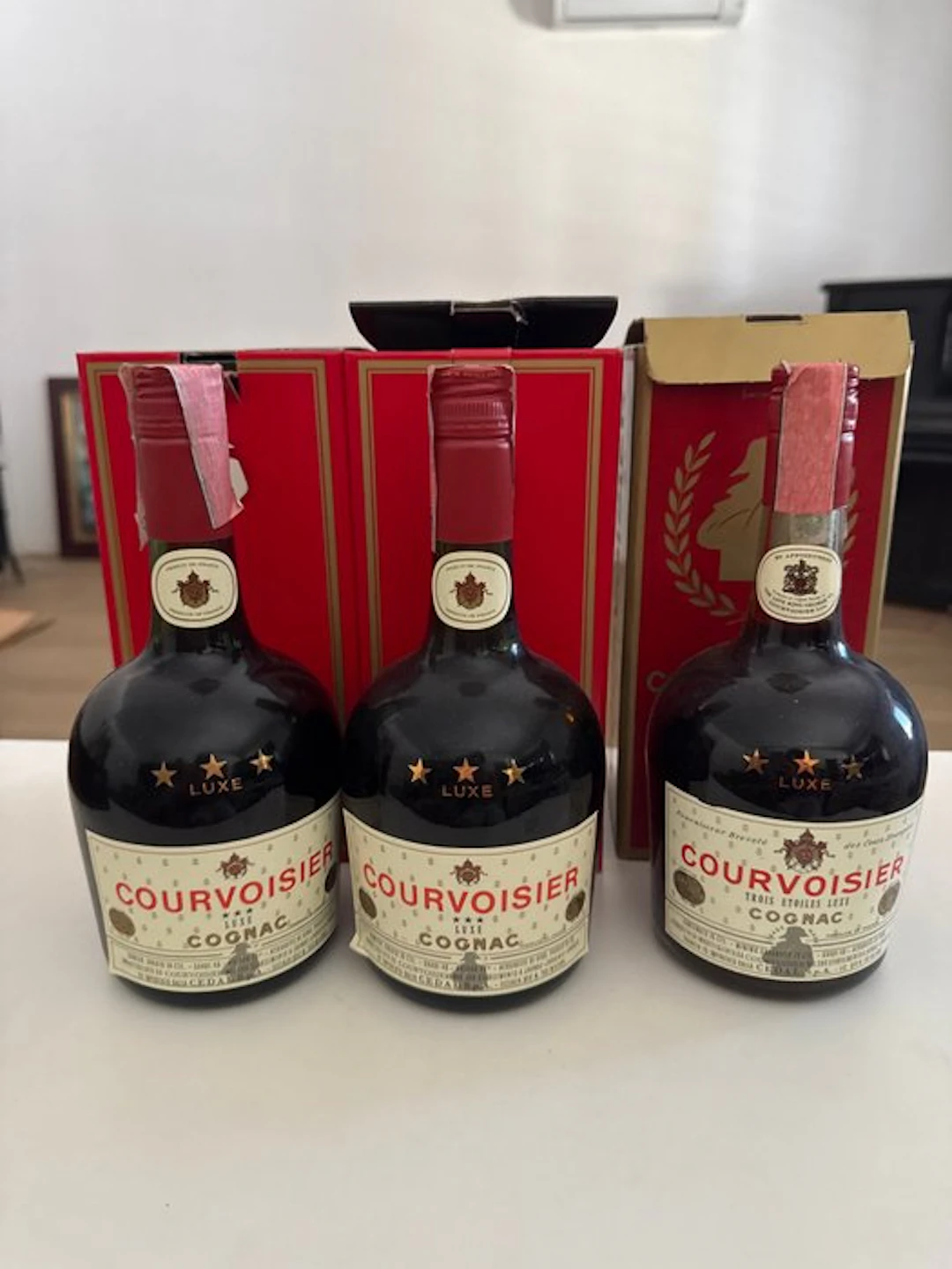 Courvoisier - 3 Star Luxe - b. 1970s - 0.75 Ltr - 3 bottles