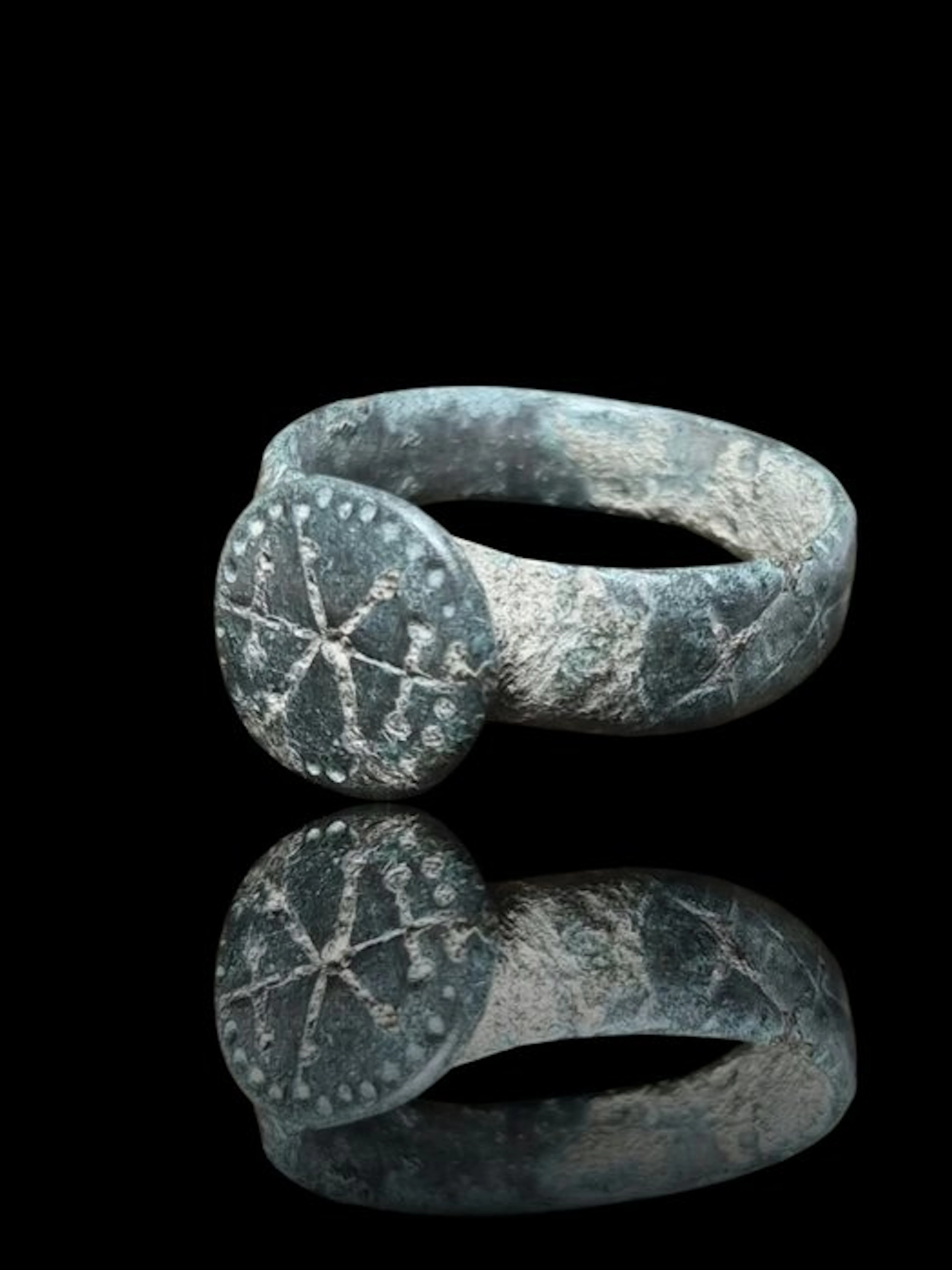 Ancient Roman Bronze Top Rare IXI Seal Ring