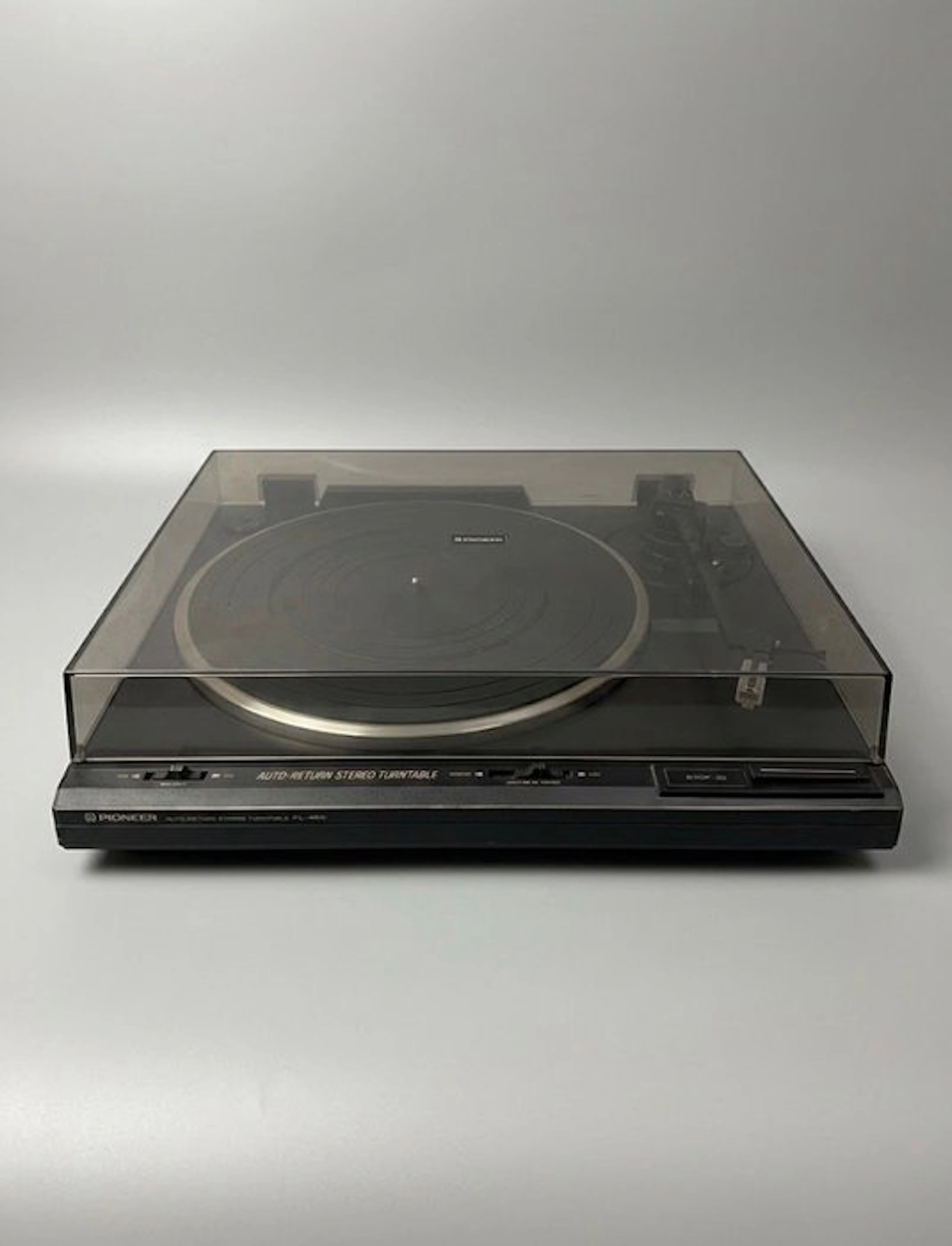Pioneer - PL-480 Semi-Automatic Belt-Drive Turntable