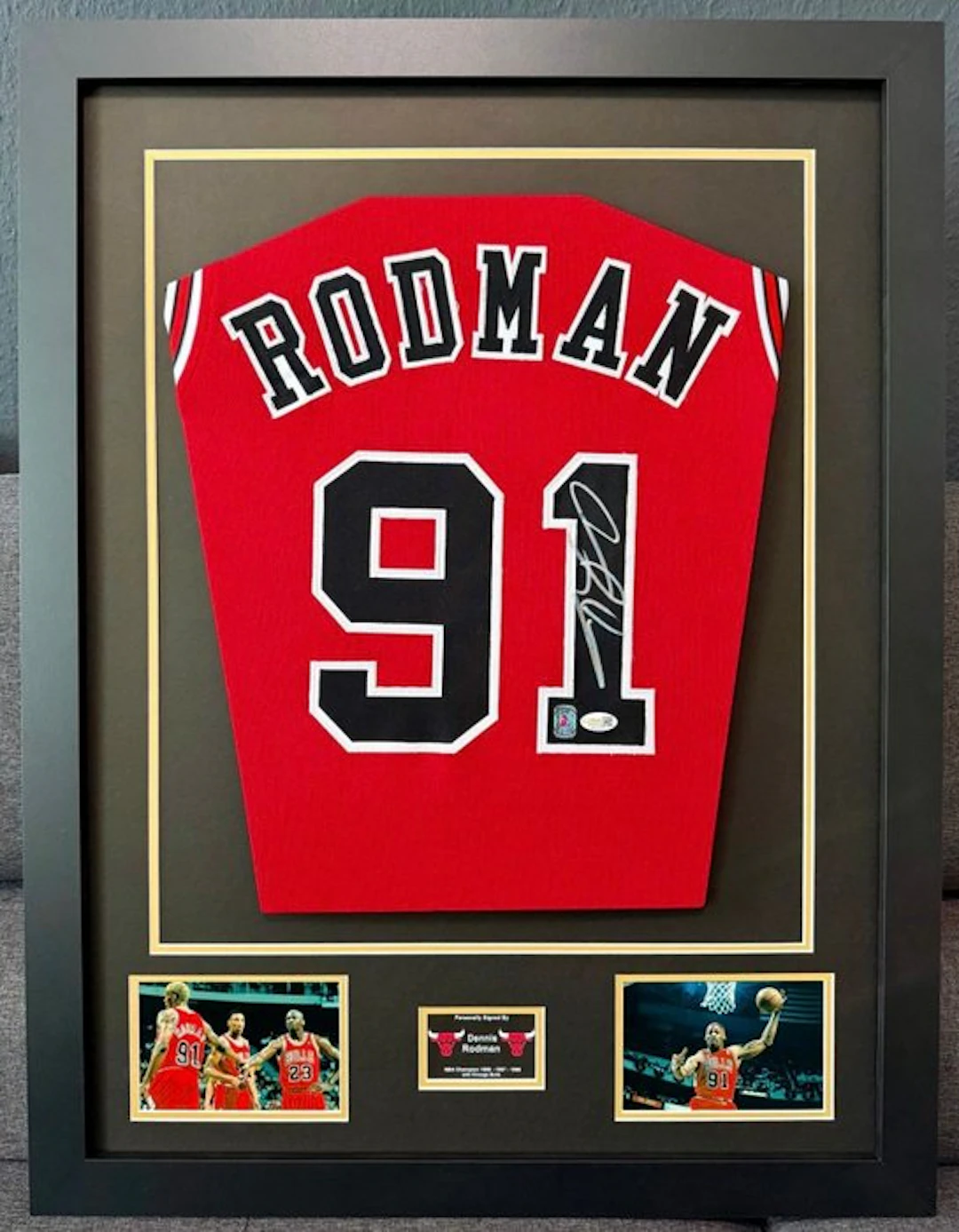 Chicago Bulls - NBA - Dennis Rodman - Signed Custom...