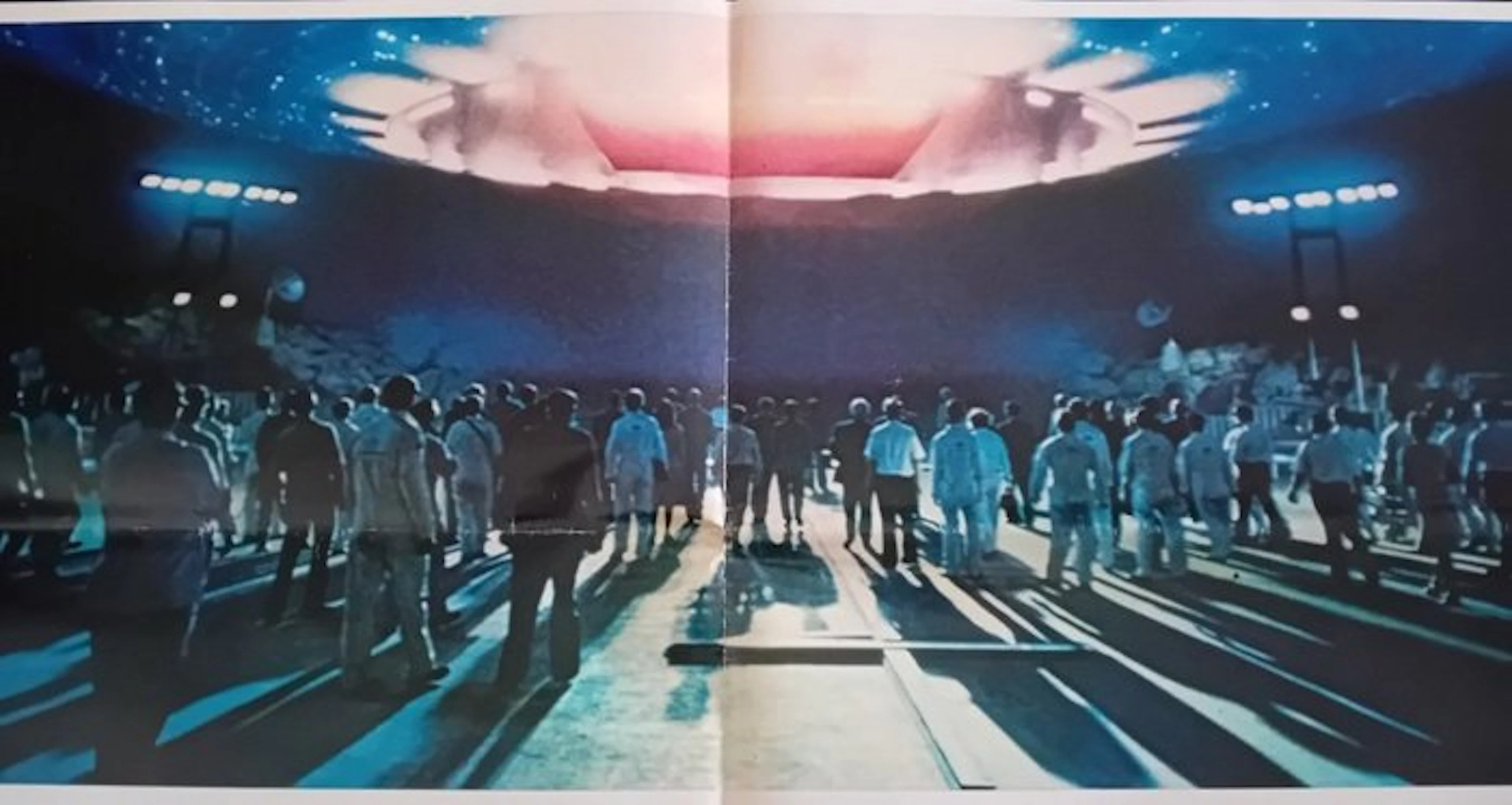 STEPHEN SPIELBERG - CLOSE ENCOUNTERS OF THE THIRD KIND...