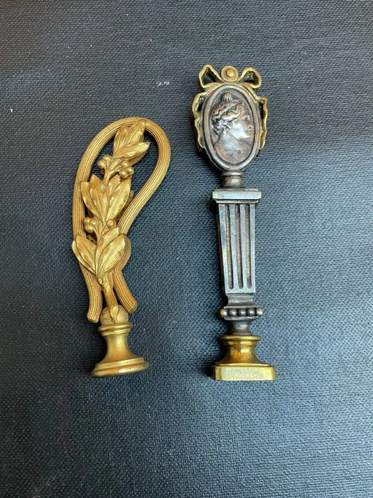 Working tool (2) Antique - Antique lacquer stamp