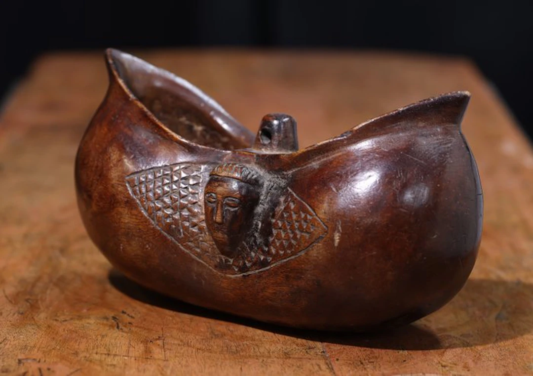 Suku ritual cup with a double compartment - DR Congo
