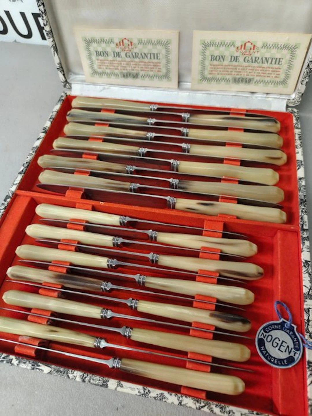 Cutlery set for 12 (24) - Horn