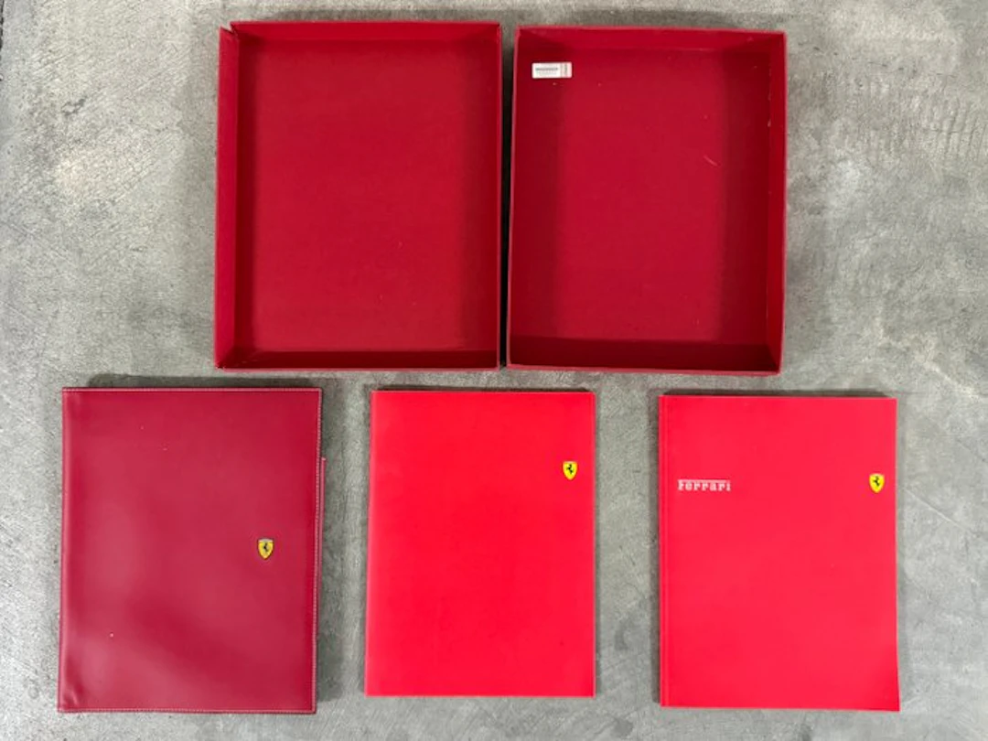Official Documentation Kit - Ferrari - 2007