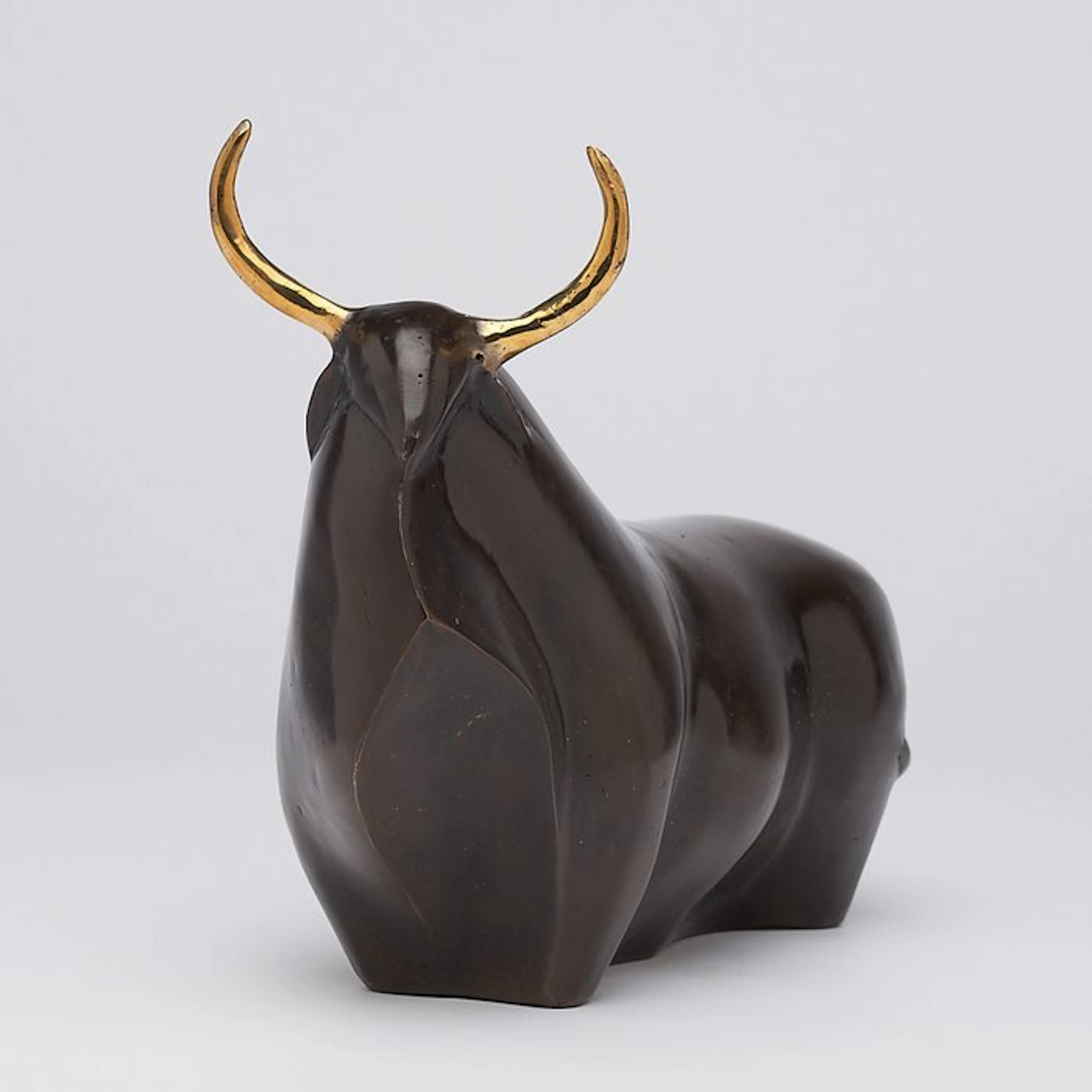 Decorative ornament - Indonesia - Buffalo Sculpture