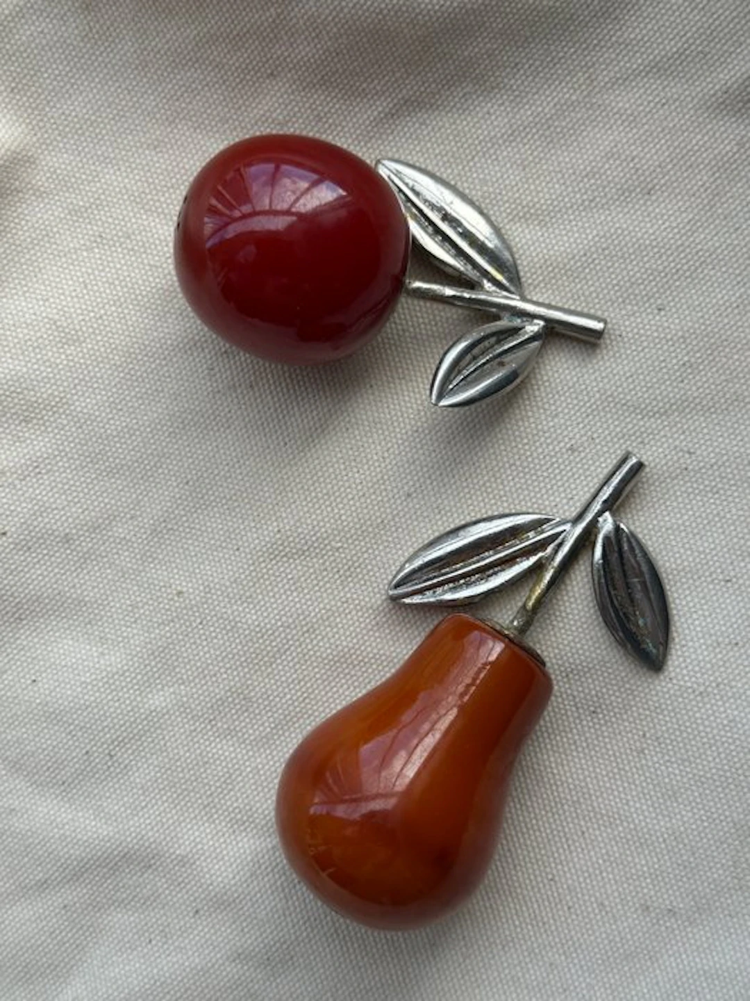 Salt and pepper container set - Bakelite