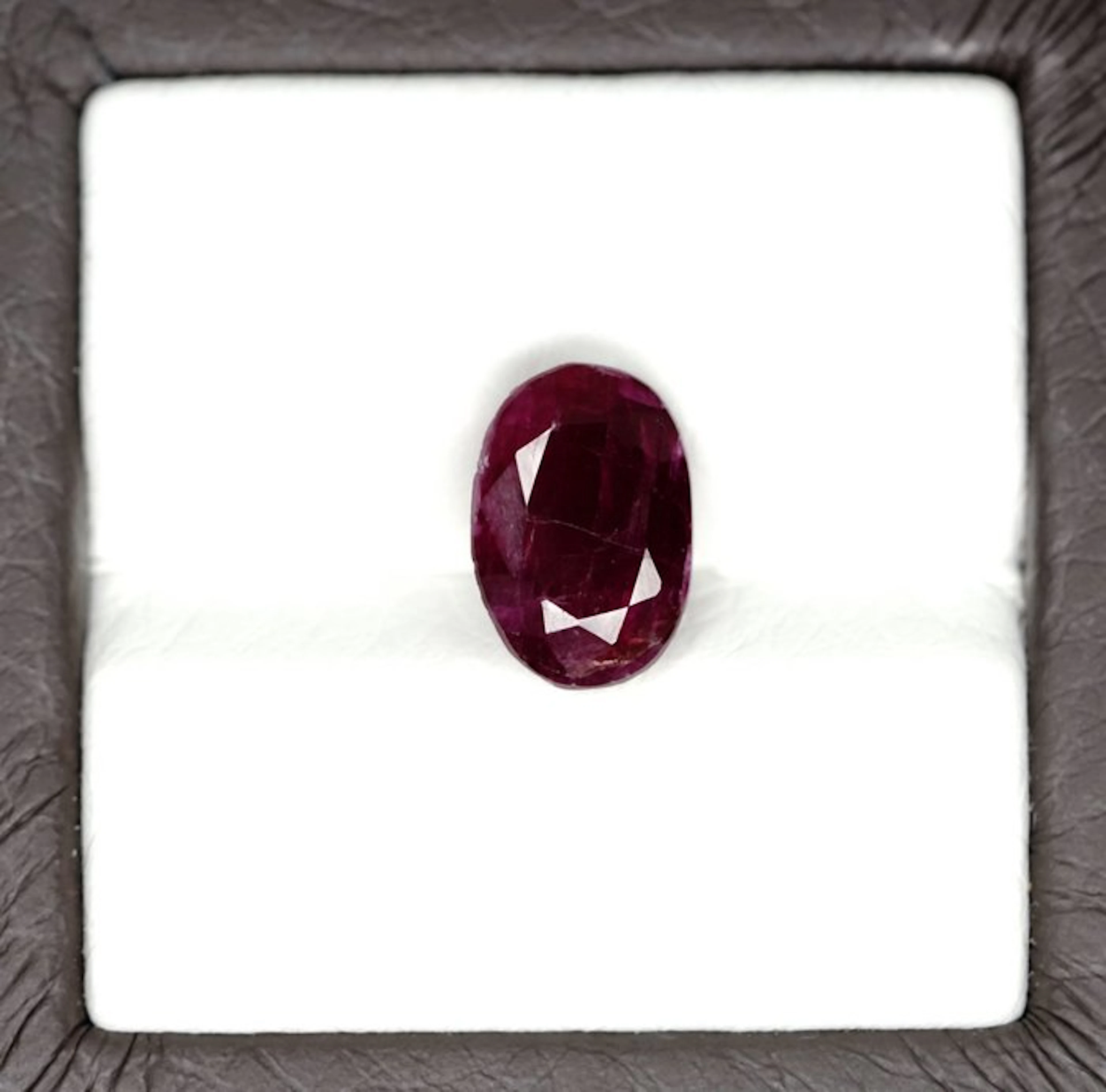 No reserve price - 1 pcs Red Ruby - 3.38 ct - Bellerophon...