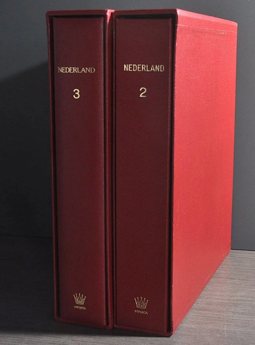 Netherlands - Mint collection in two deluxe Importa...