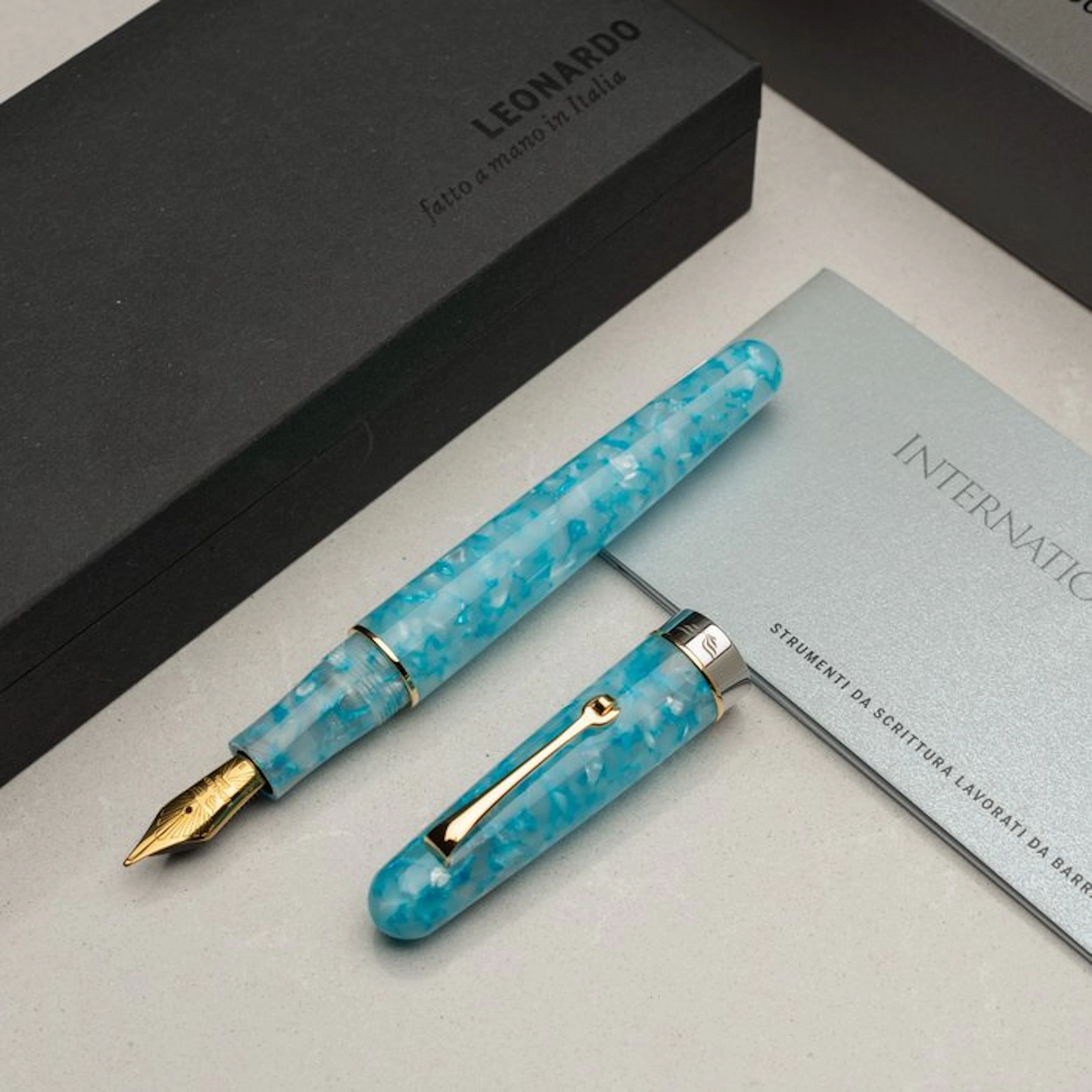 Leonardo Officina Italiana - Virtuosa Acqua Gold trim - Fountain pen