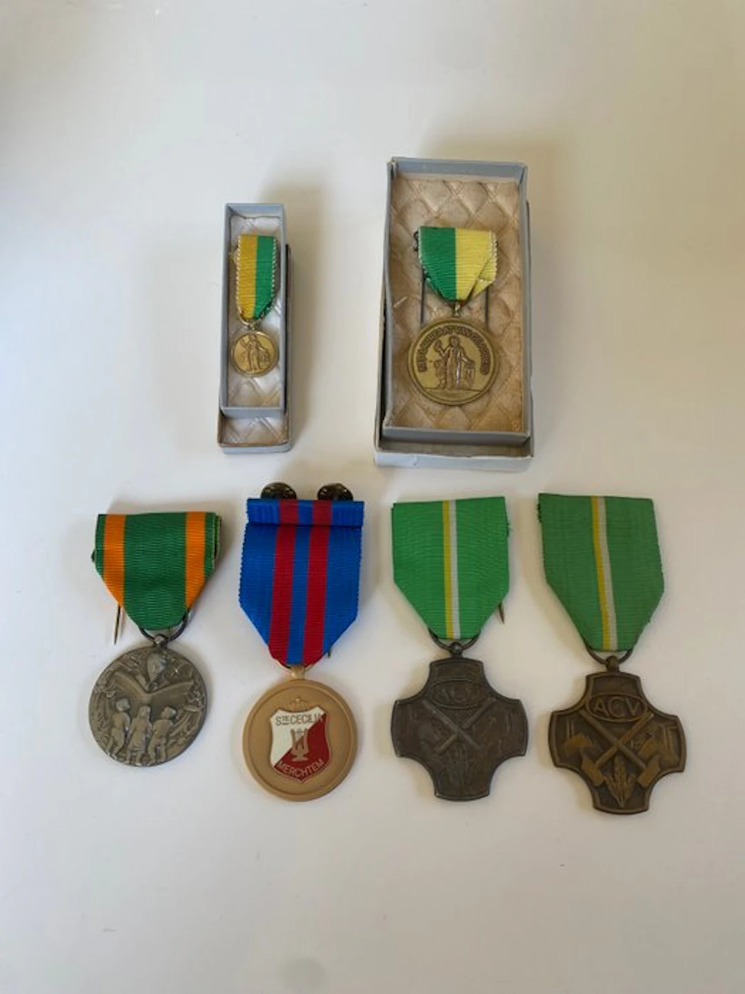 Belgium - Military medal - Collection of Belgian orders and decorations.