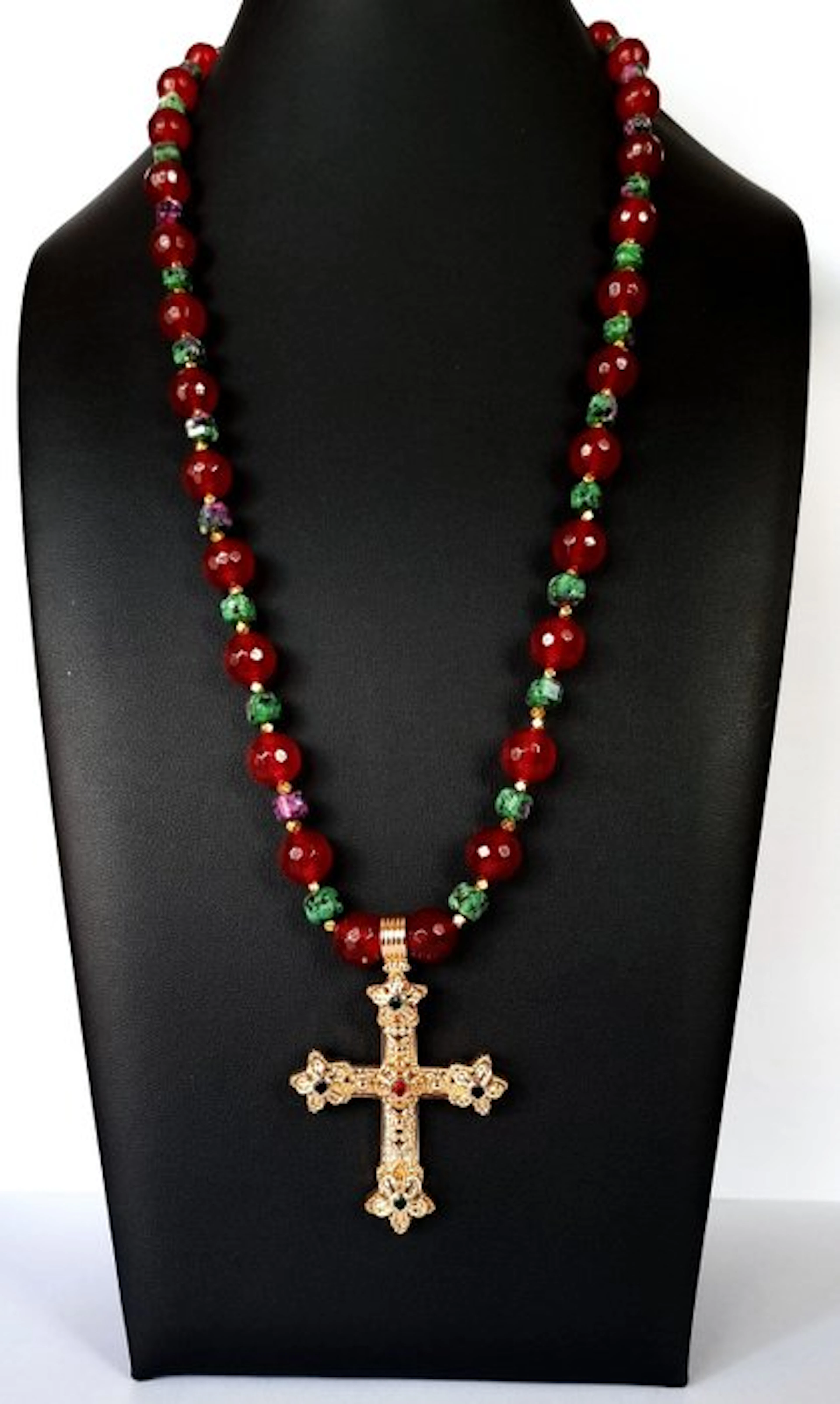 Rubies & Zoisite – Necklace - Religious Art - Trefoil...
