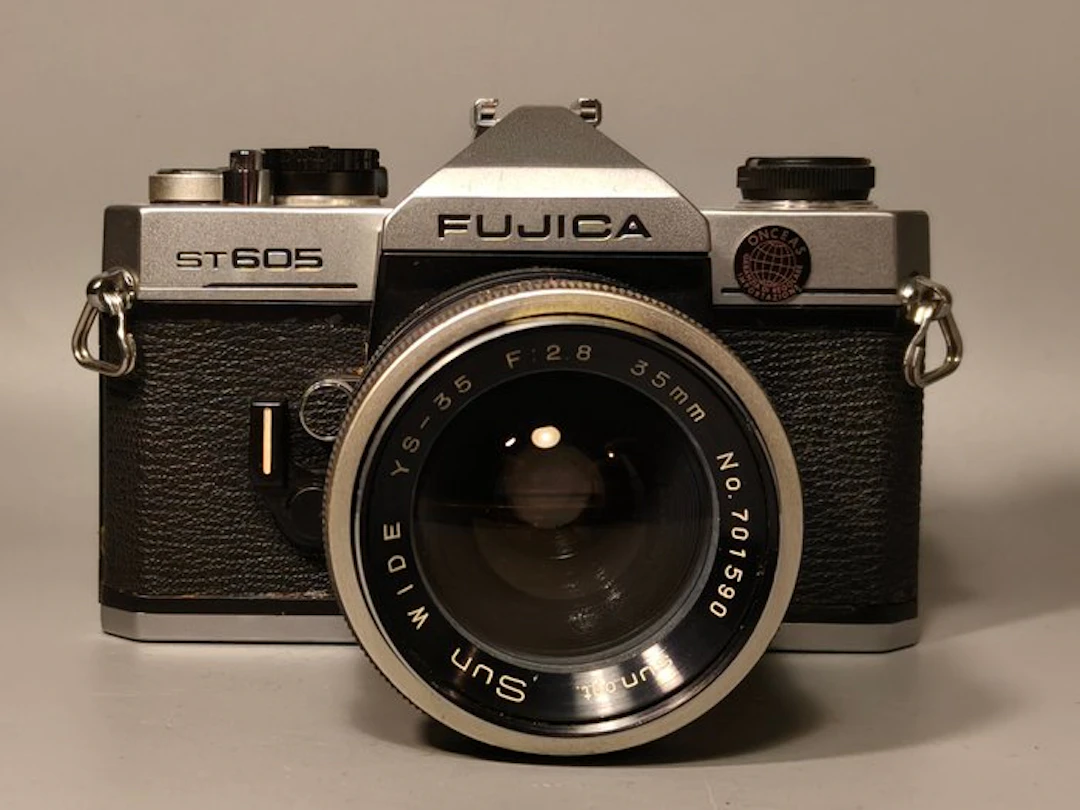 Fujica ST605 + Sun 35mm f/2.8 Analogue camera