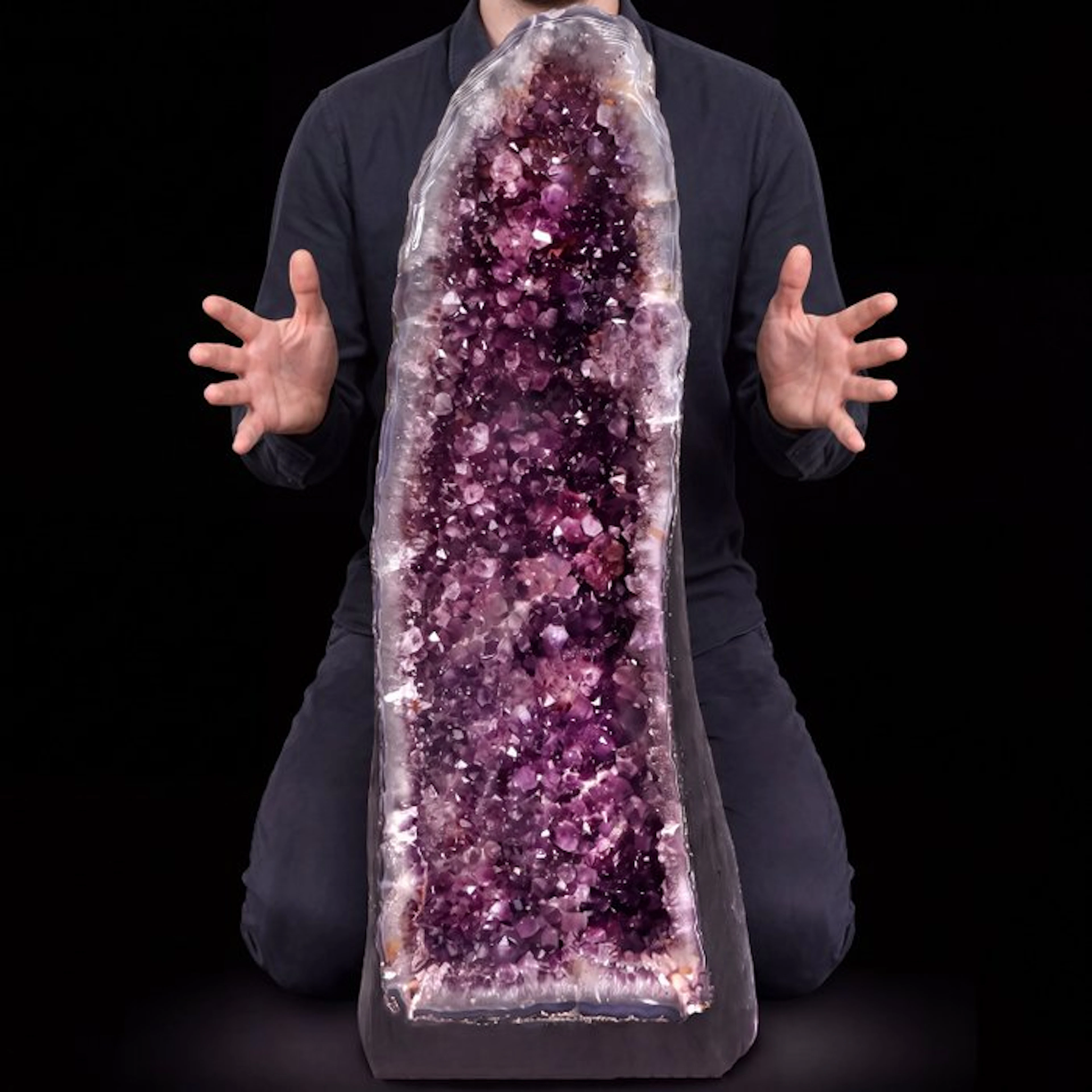 Vivid Amethyst - 63x16x15 cm - Cathedral Geode- 20.6 kg